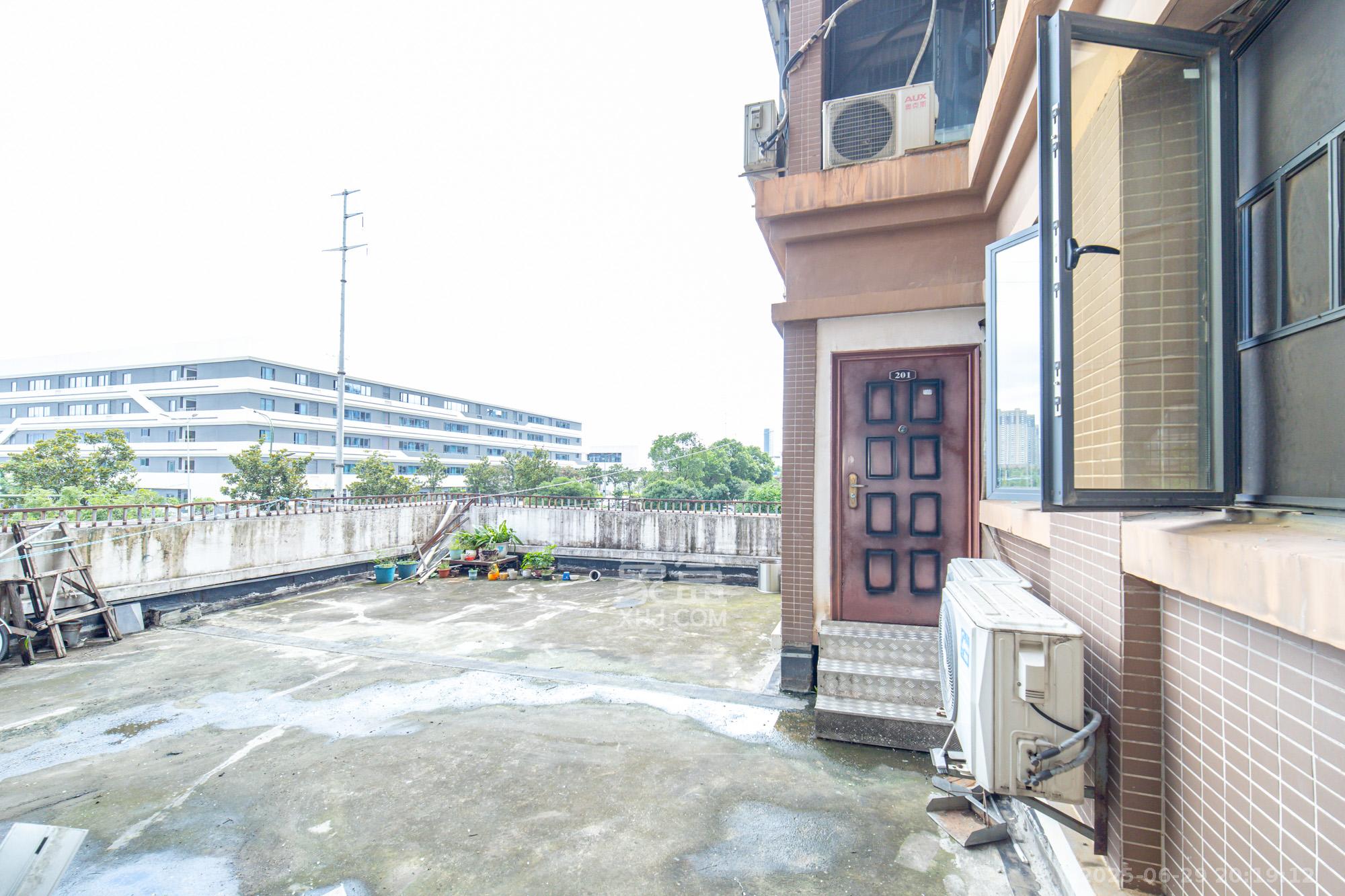 深业睿城  2室2厅1卫   59.00万其他
