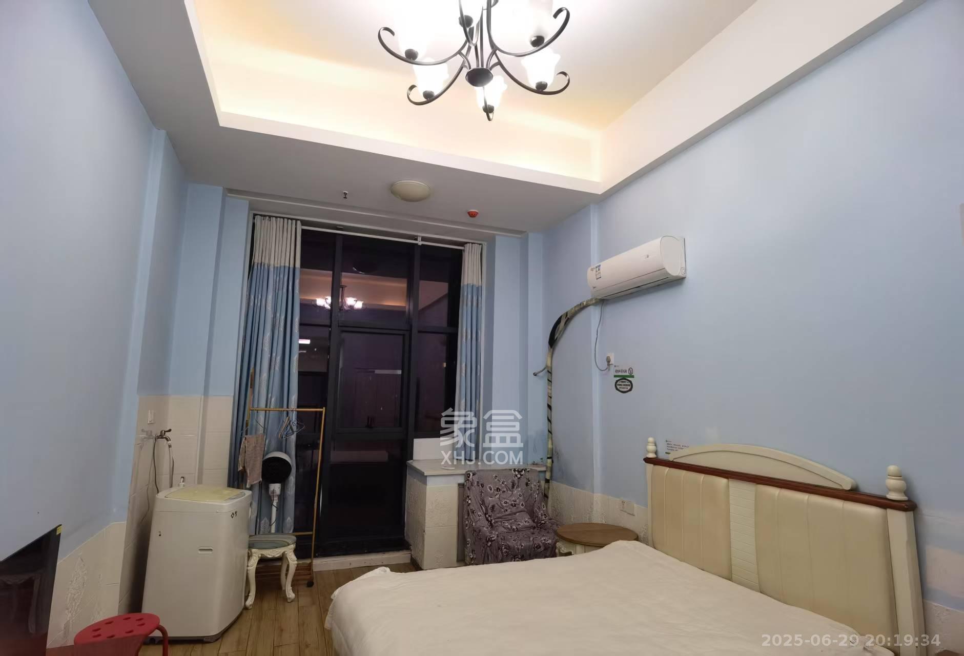 华侨假日中心（晟华苑）  1室0厅0卫    1600.0元/月室内图