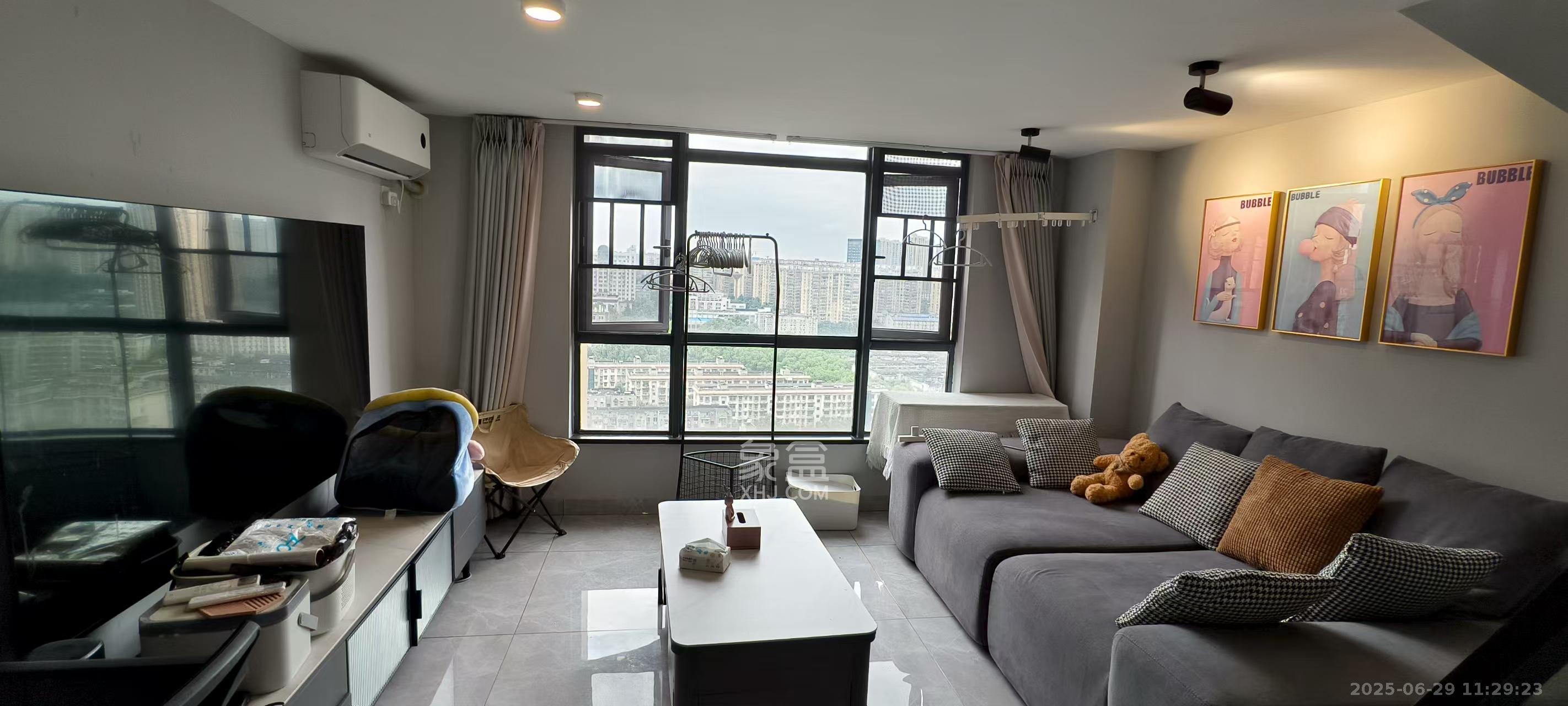 荣盛花语书苑 2室1厅1卫 2400.0元/月 荣盛花语书苑 2室1厅1卫 2400.0元/月室内图