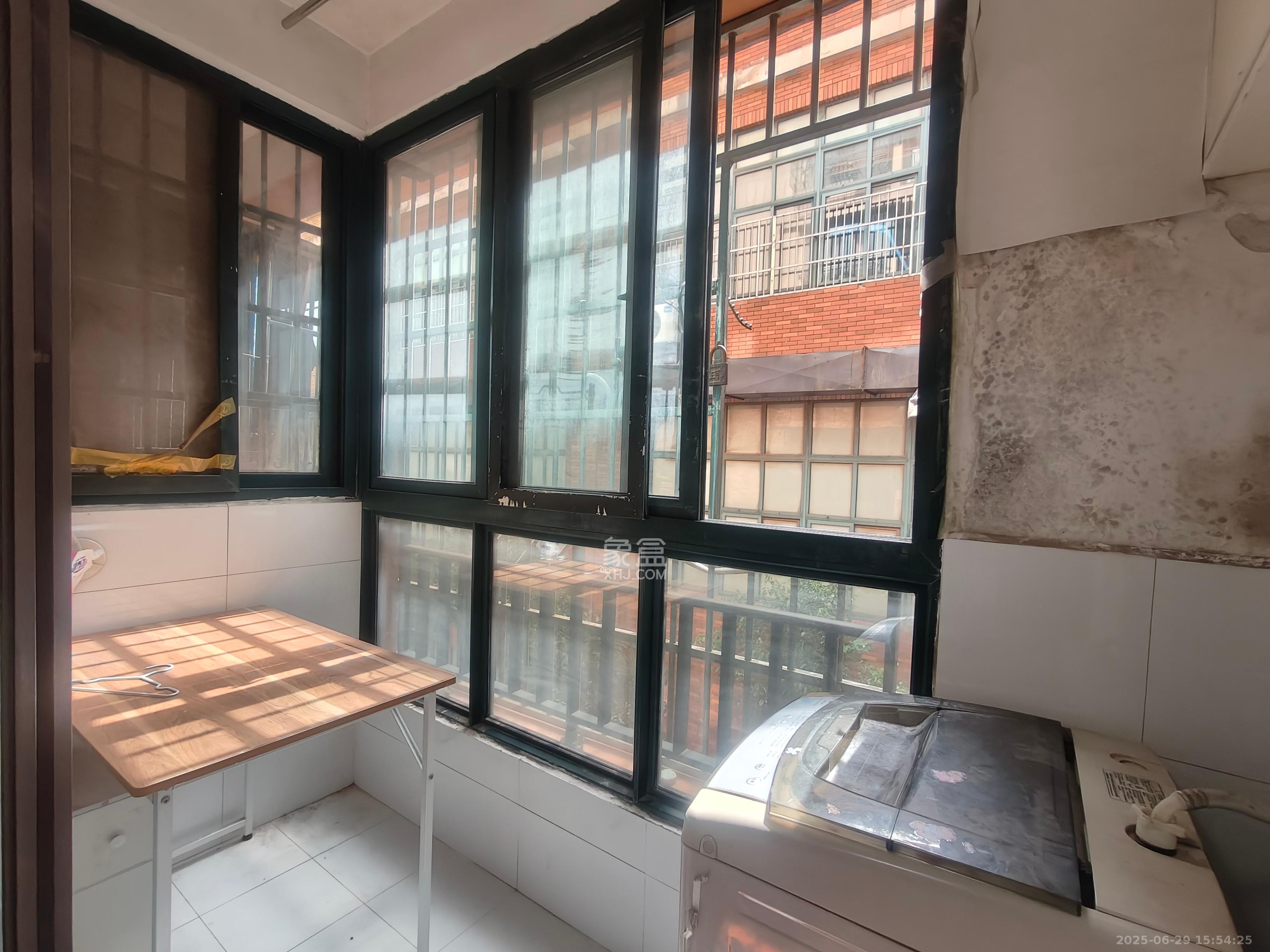 东玺门 2室2厅1卫 2500.0元/月 东玺门 2室2厅1卫 2500.0元/月室内图