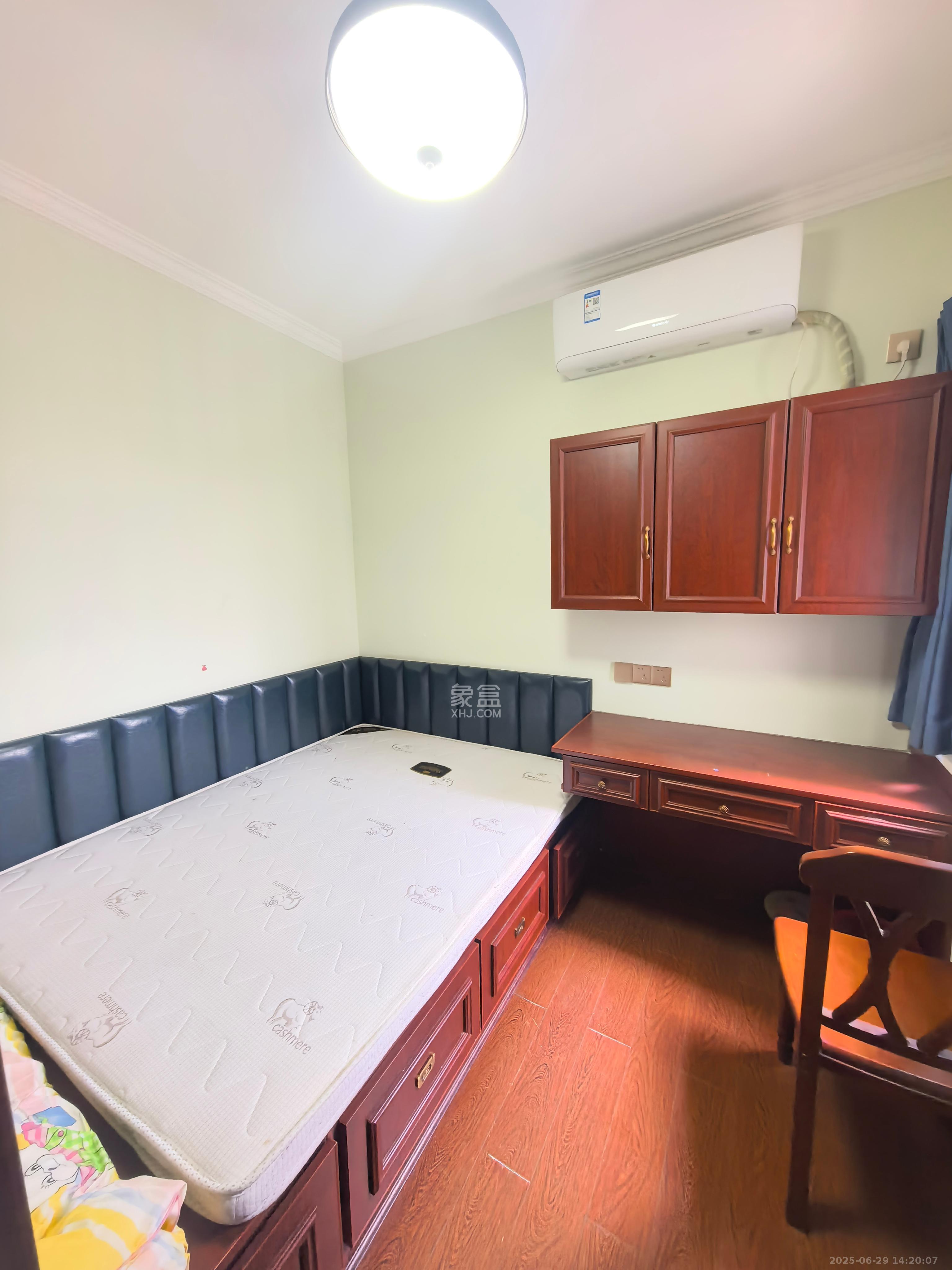 盘龙御和园 3室2厅2卫 2500.0元/月 盘龙御和园 3室2厅2卫 2500.0元/月室内图