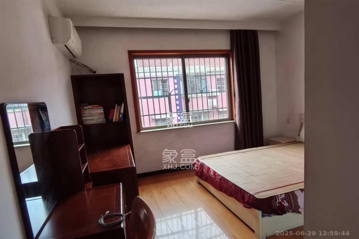 雷锋机电市场一期  2室2厅1卫    1200.0元/月 雷锋机电市场一期  2室2厅1卫    1200.0元/月室内图