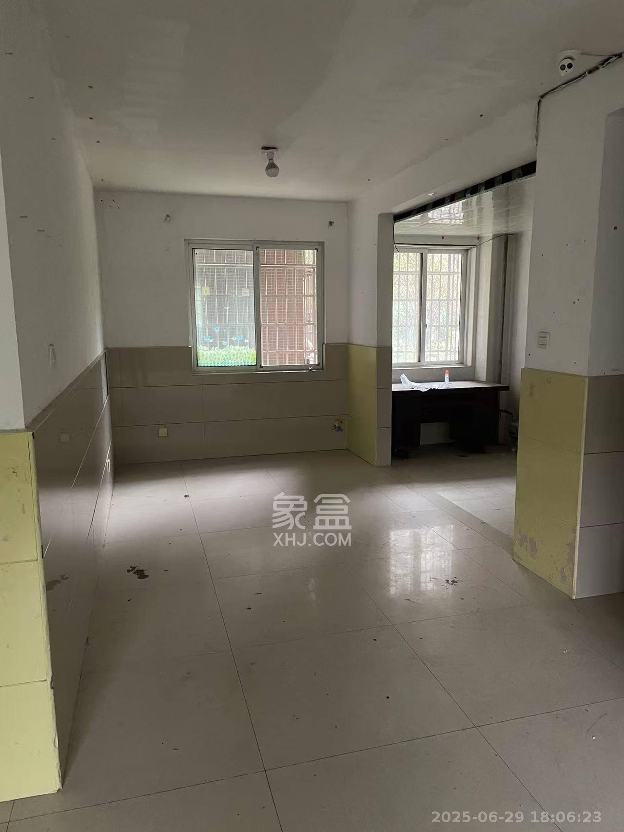 星城新宇黎雅苑 3室2厅2卫 2000.0元/月 星城新宇黎雅苑 3室2厅2卫 2000.0元/月室内图