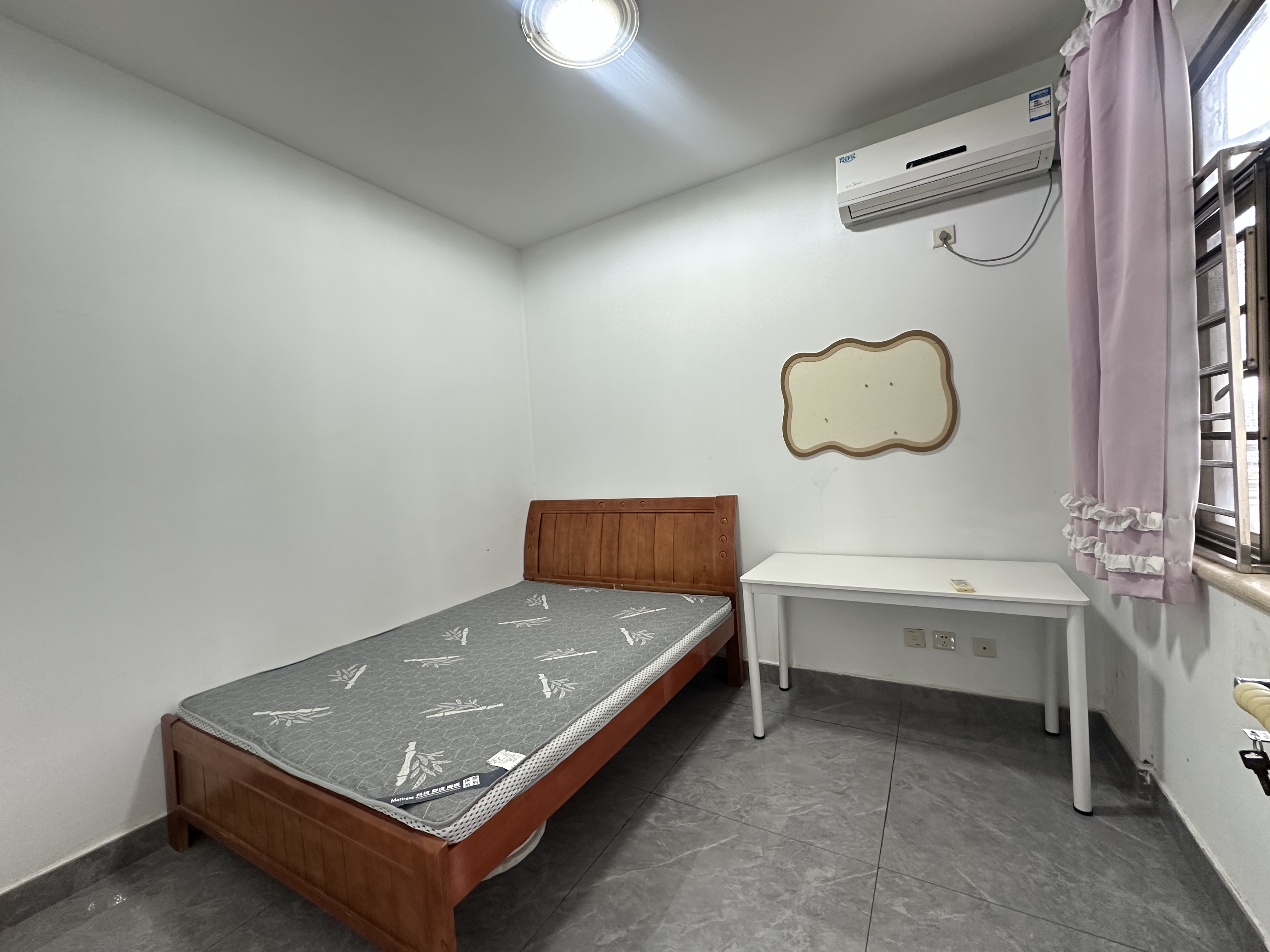 亚洲豪苑南区  2室2厅1卫   2500.00元/月室内图