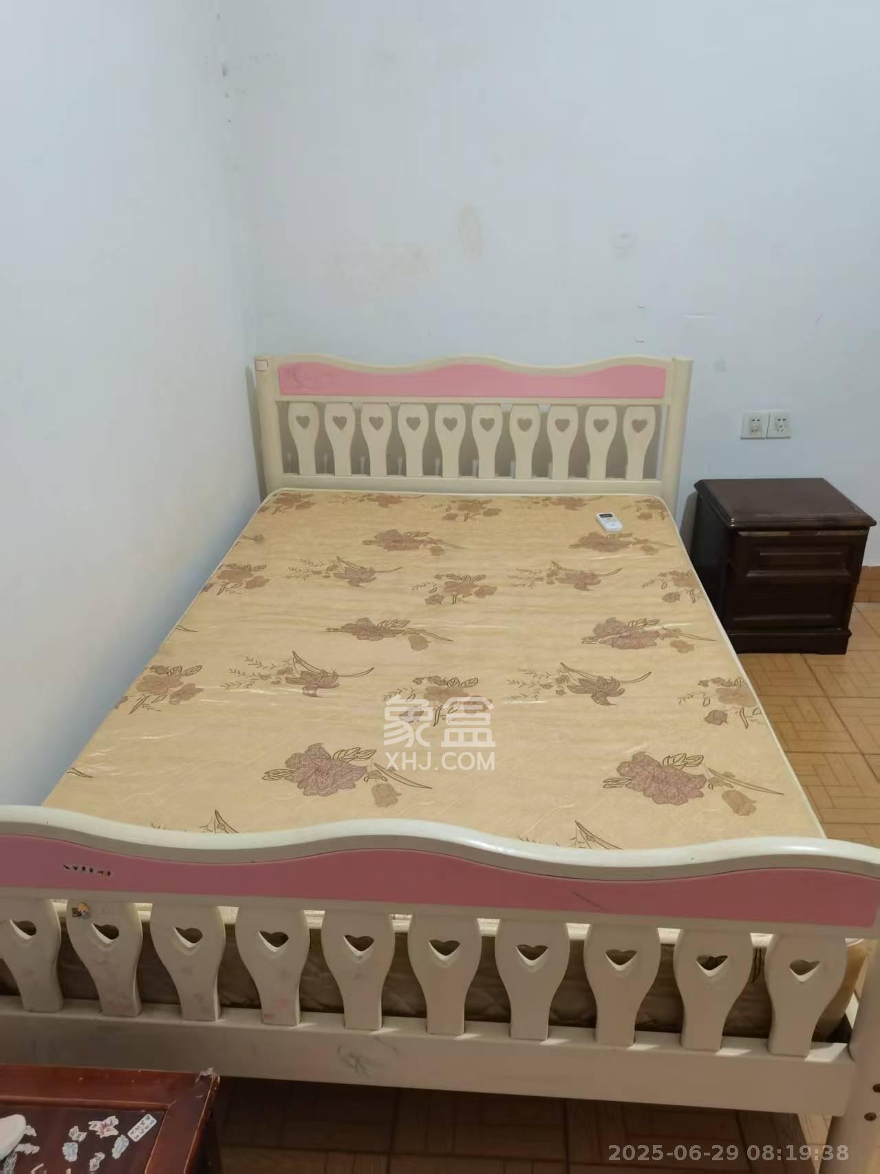 火把山小区 2室1厅1卫 800.0元/月 火把山小区 2室1厅1卫 800.0元/月室内图