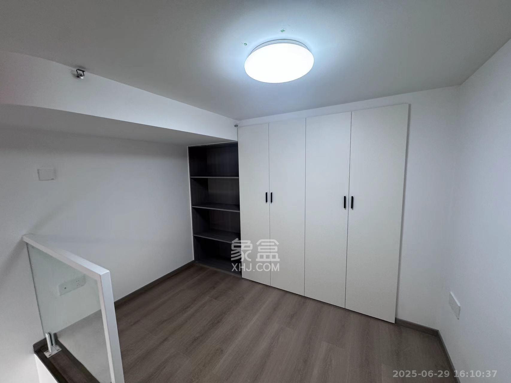 新长海D1站  1室1厅1卫   1600.00元/月室内图
