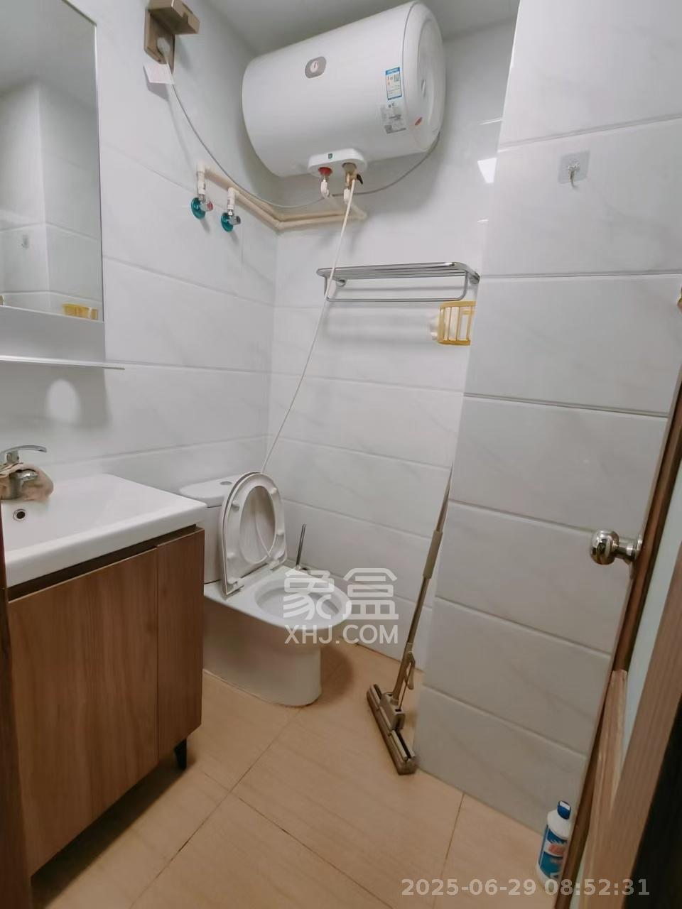 碧桂园星城首府  1室1厅1卫    1300.0元/月室内图