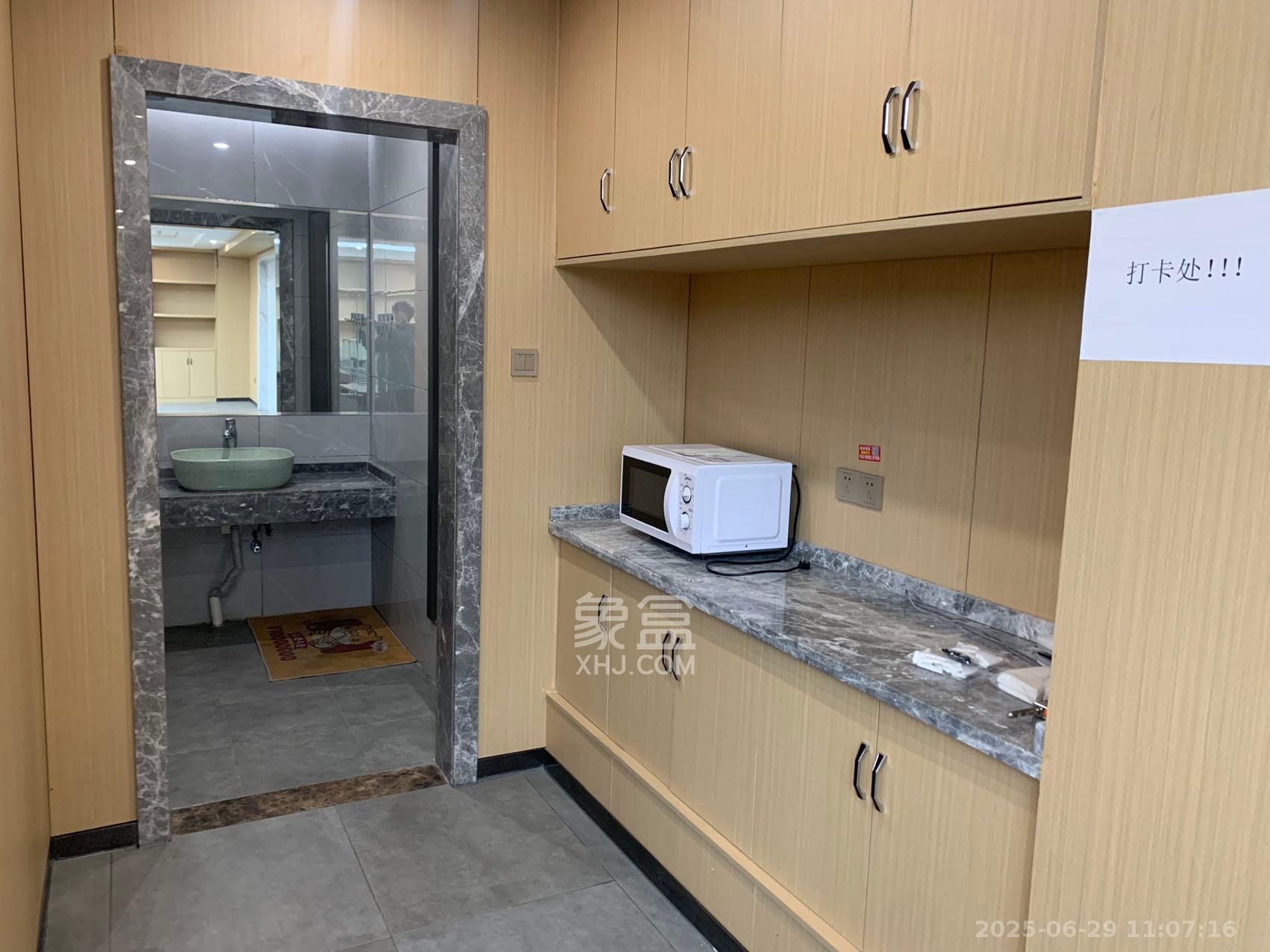 尖山大厦  2室1厅1卫   4500.00元/月室内图