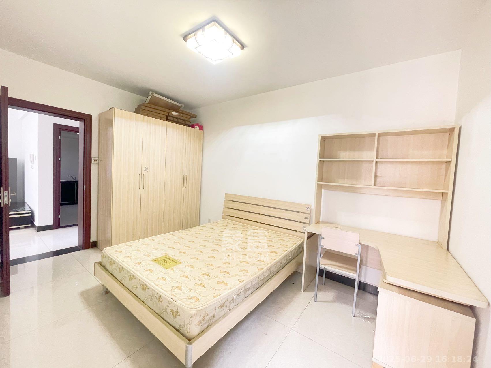 龙王港社区  2室2厅1卫   2600.00元/月室内图
