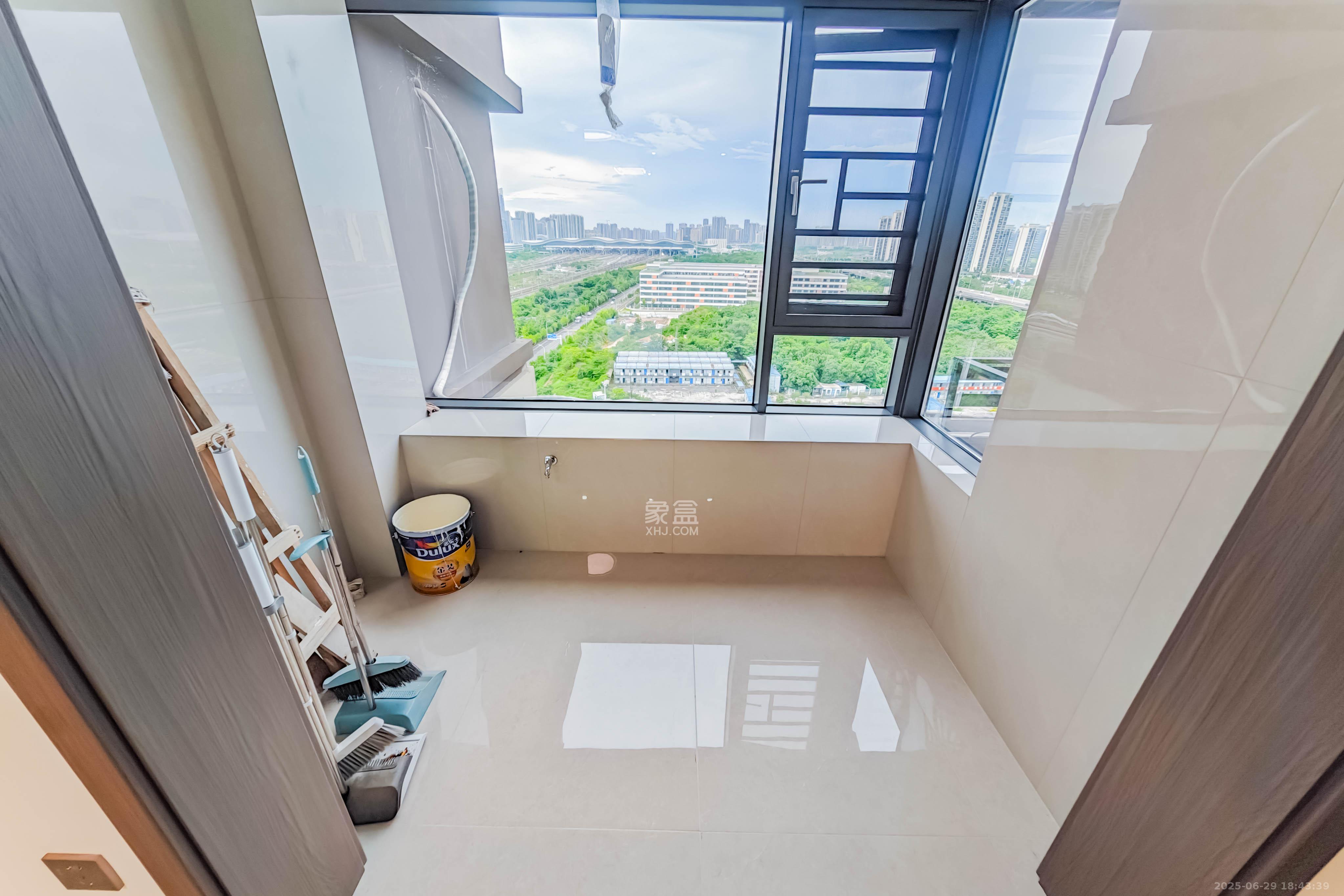 建发玖洲和玺  4室2厅2卫   198.00万其他