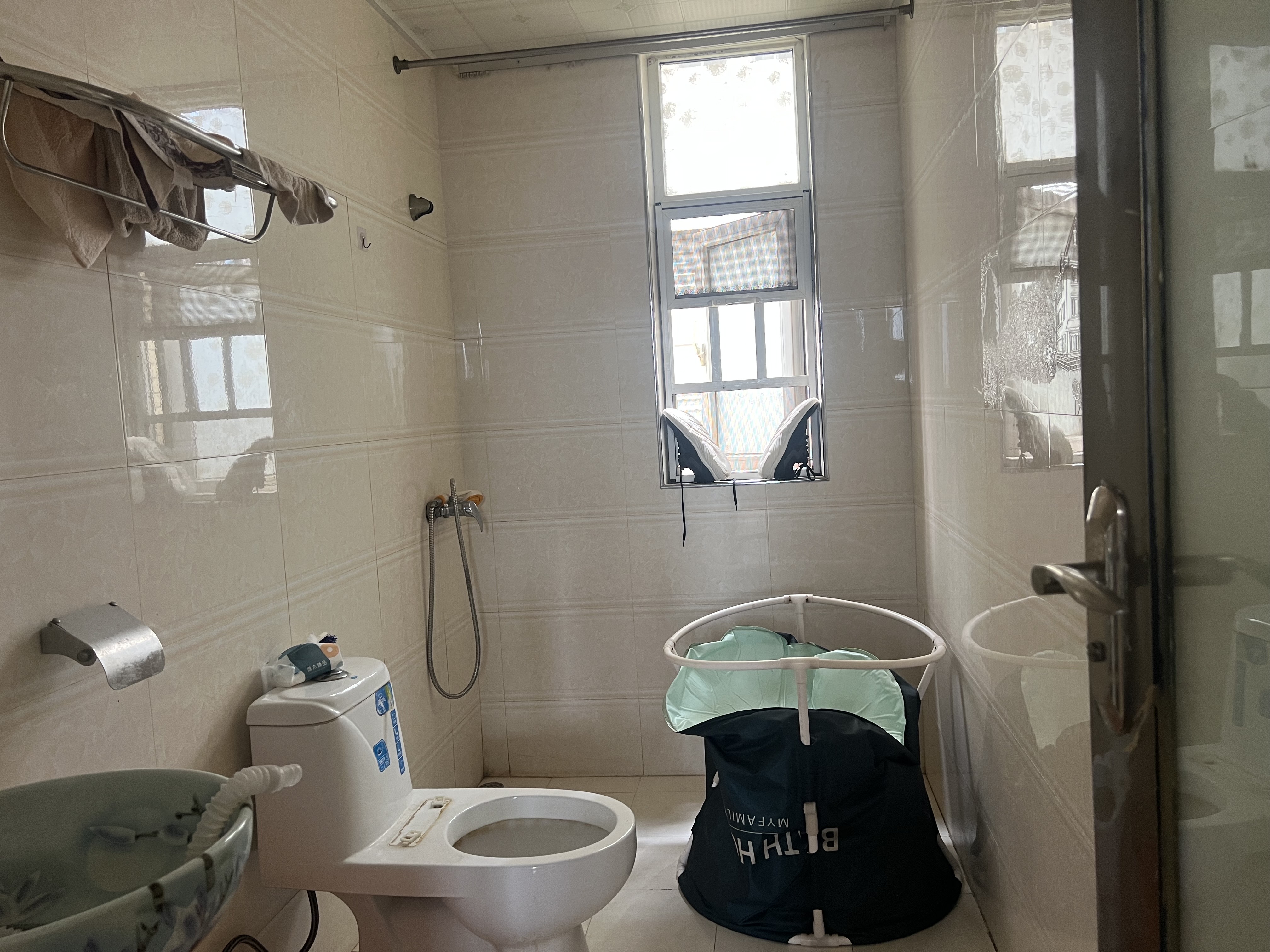 长城宾馆宿舍 3室2厅2卫 3600.0元/月 长城宾馆宿舍 3室2厅2卫 3600.0元/月户型图