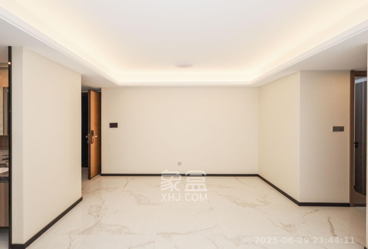 中海阅溪府  3室2厅2卫   3000.00元/月室内图