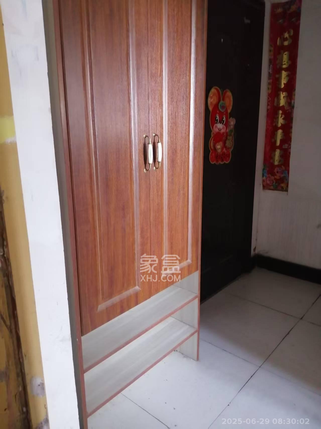 爵士湘  1室2厅1卫   1500.00元/月室内图
