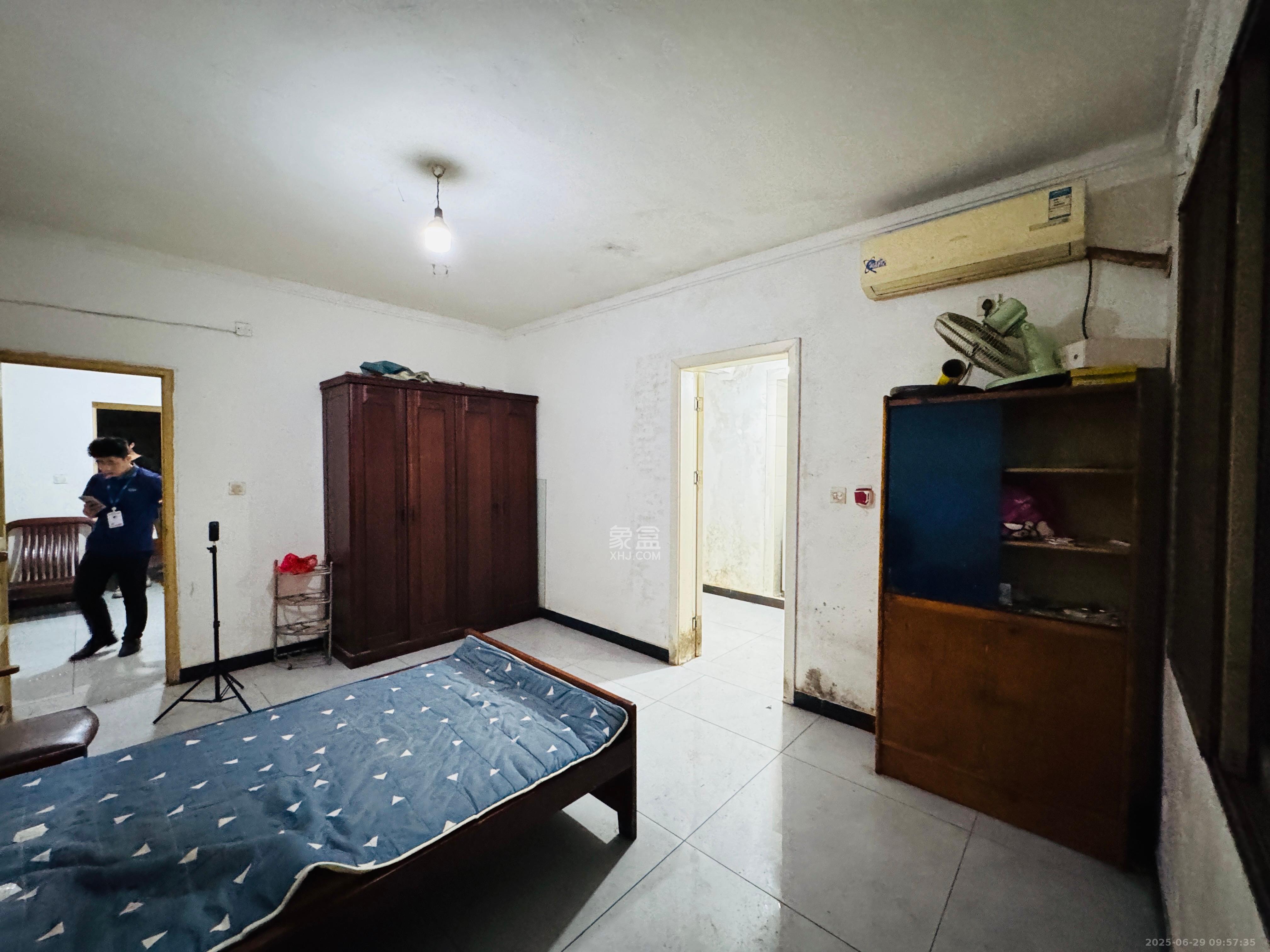 富康小区(富康花园) 3室2厅2卫 1500.0元/月 富康小区(富康花园) 3室2厅2卫 1500.0元/月室内图