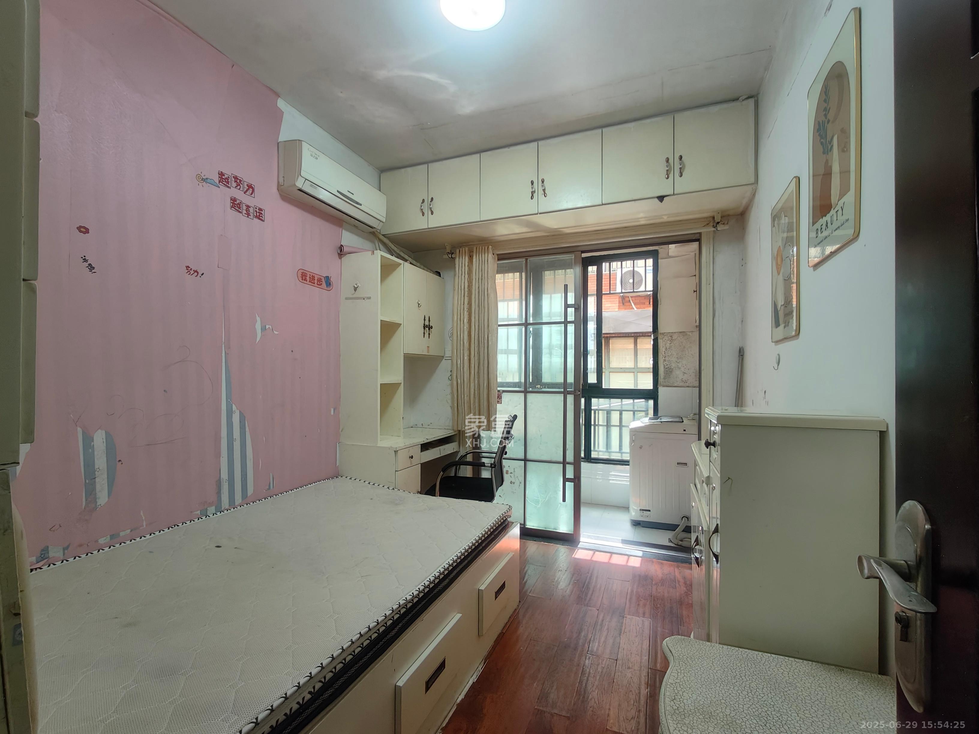 东玺门 2室2厅1卫 2500.0元/月 东玺门 2室2厅1卫 2500.0元/月室内图