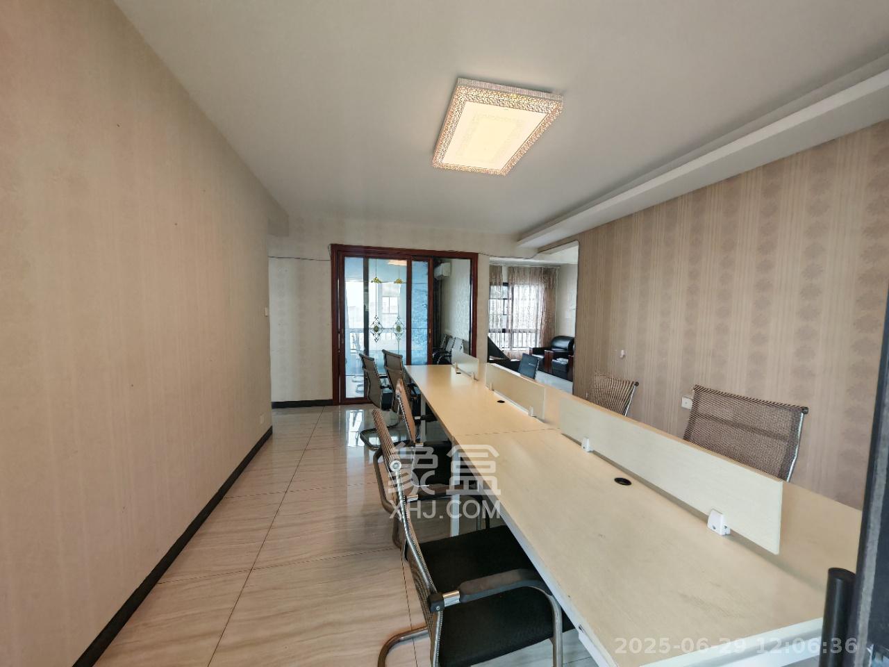 达美D6区 4室2厅2卫 3000.0元/月 达美D6区 4室2厅2卫 3000.0元/月室内图