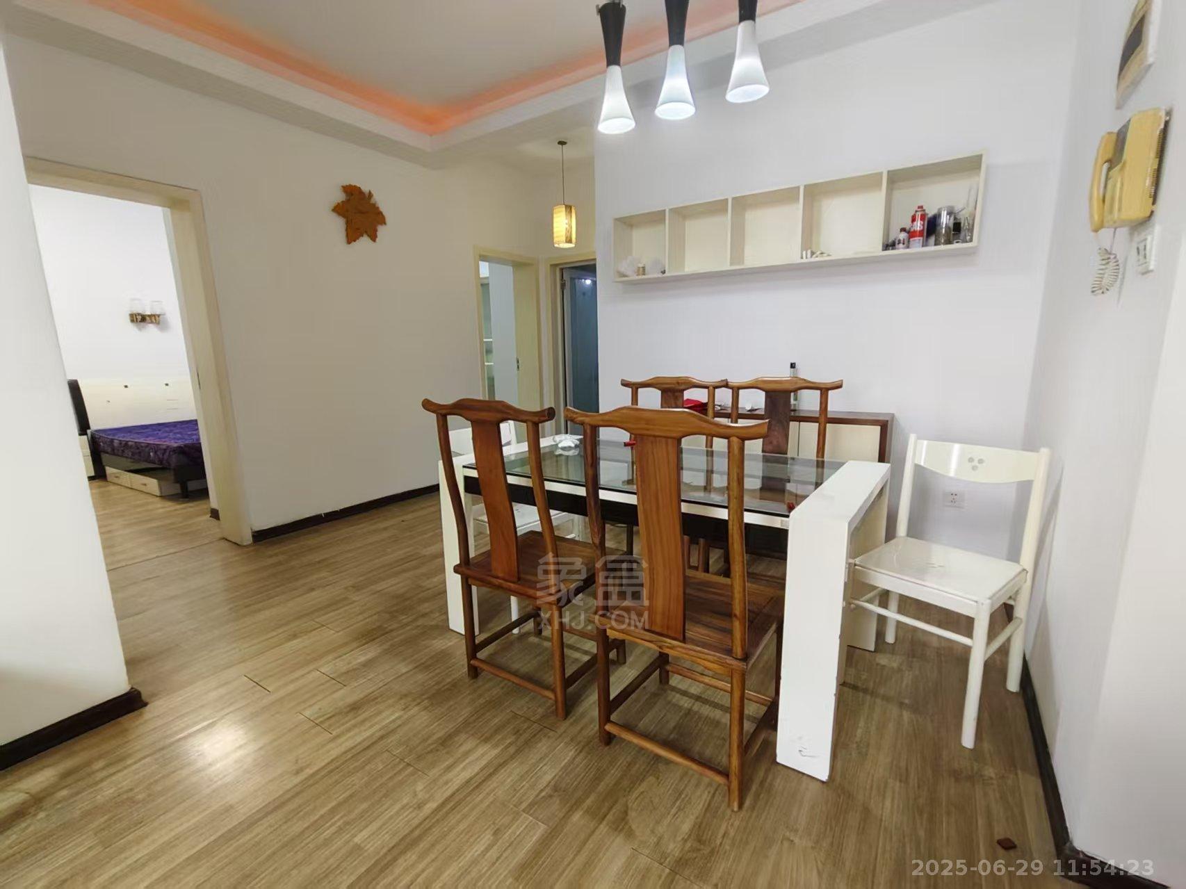 珠江丽园 3室1厅2卫 1500.0元/月 珠江丽园 3室1厅2卫 1500.0元/月室内图