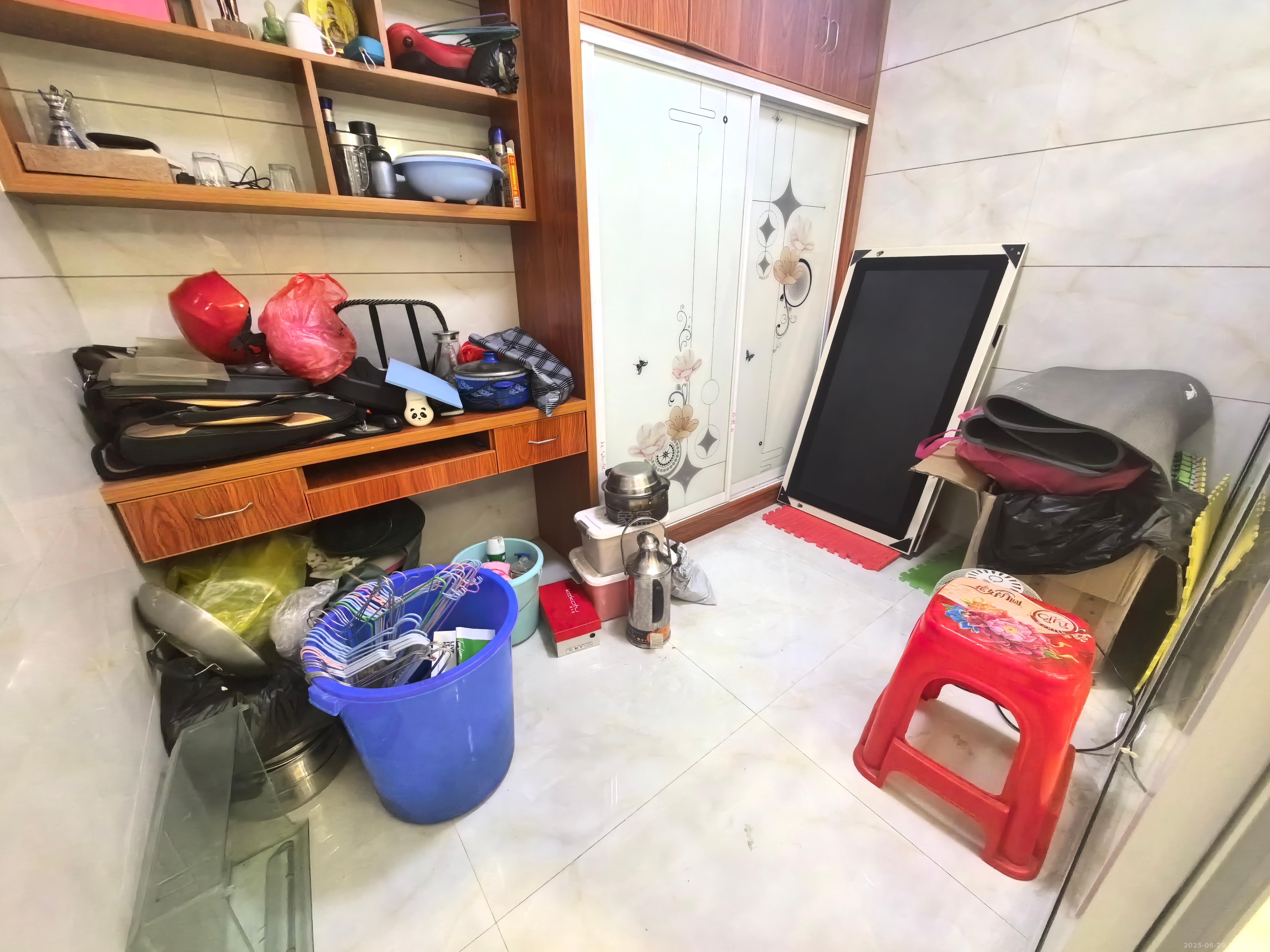 阳光爱琴海 3室2厅1卫 1500.0元/月 阳光爱琴海 3室2厅1卫 1500.0元/月室内图