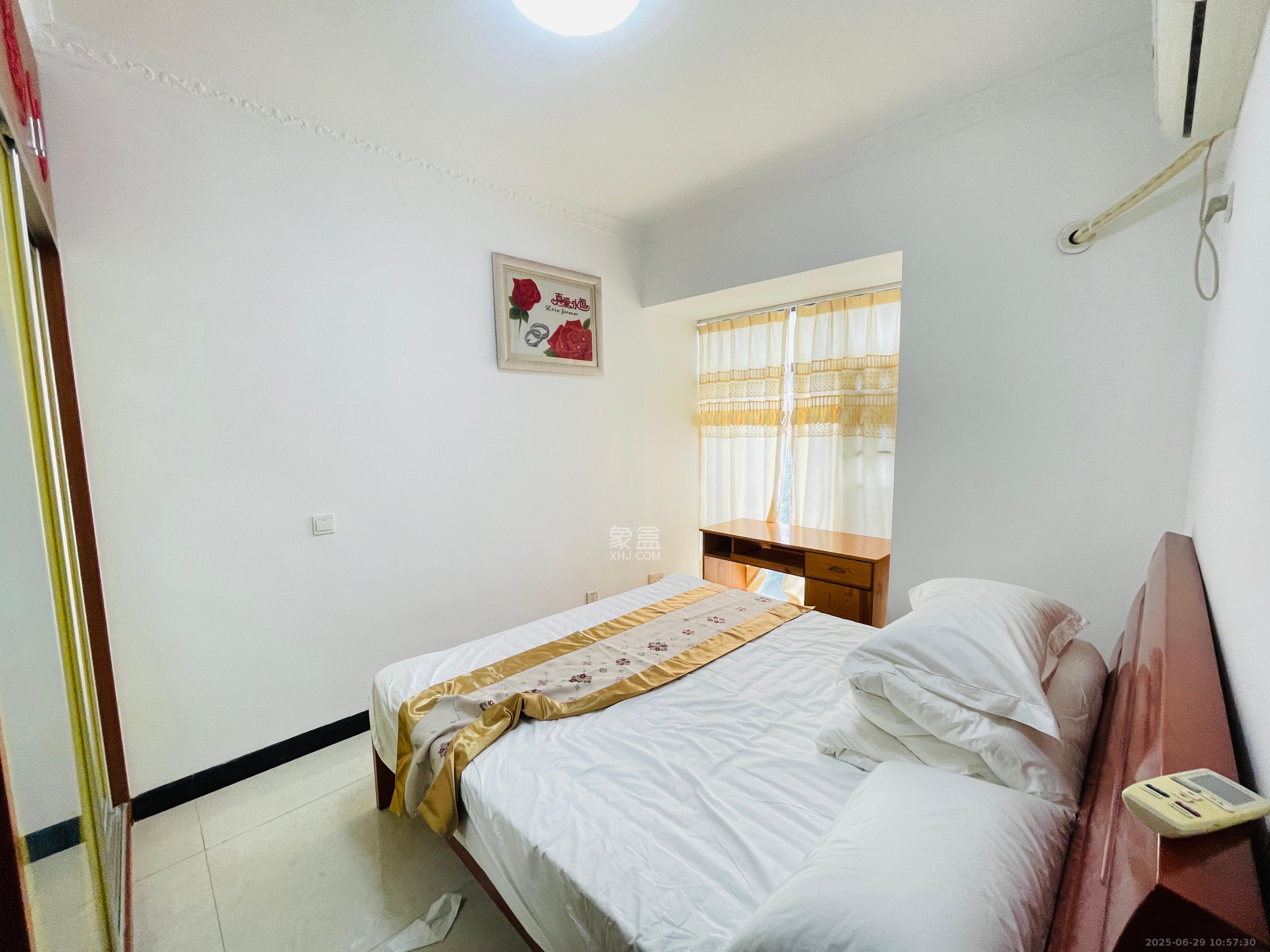 恒万西溪里 3室2厅1卫 3200.0元/月 恒万西溪里 3室2厅1卫 3200.0元/月室内图