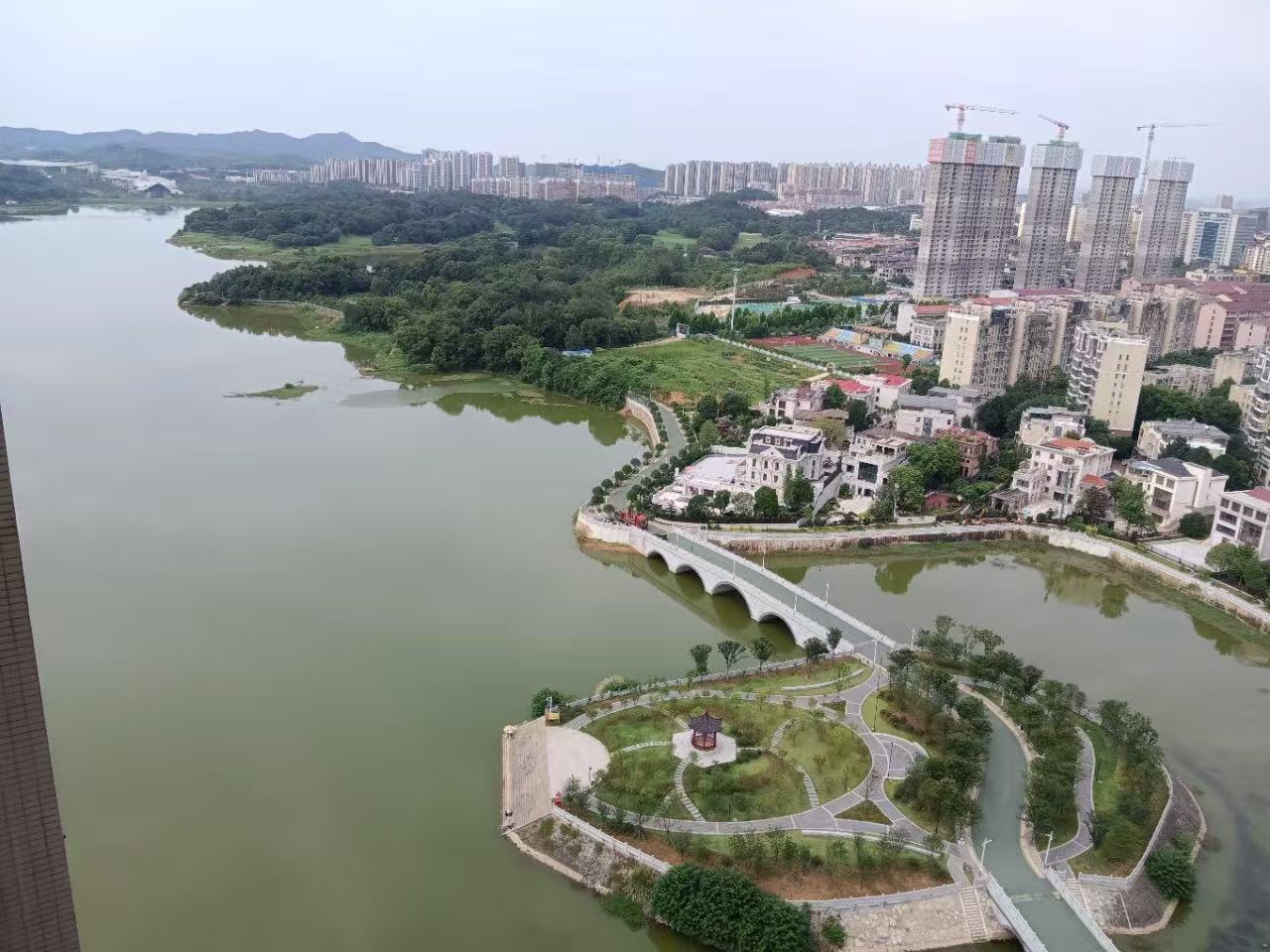 梓湖观邸  3室2厅2卫   120.00万室内图