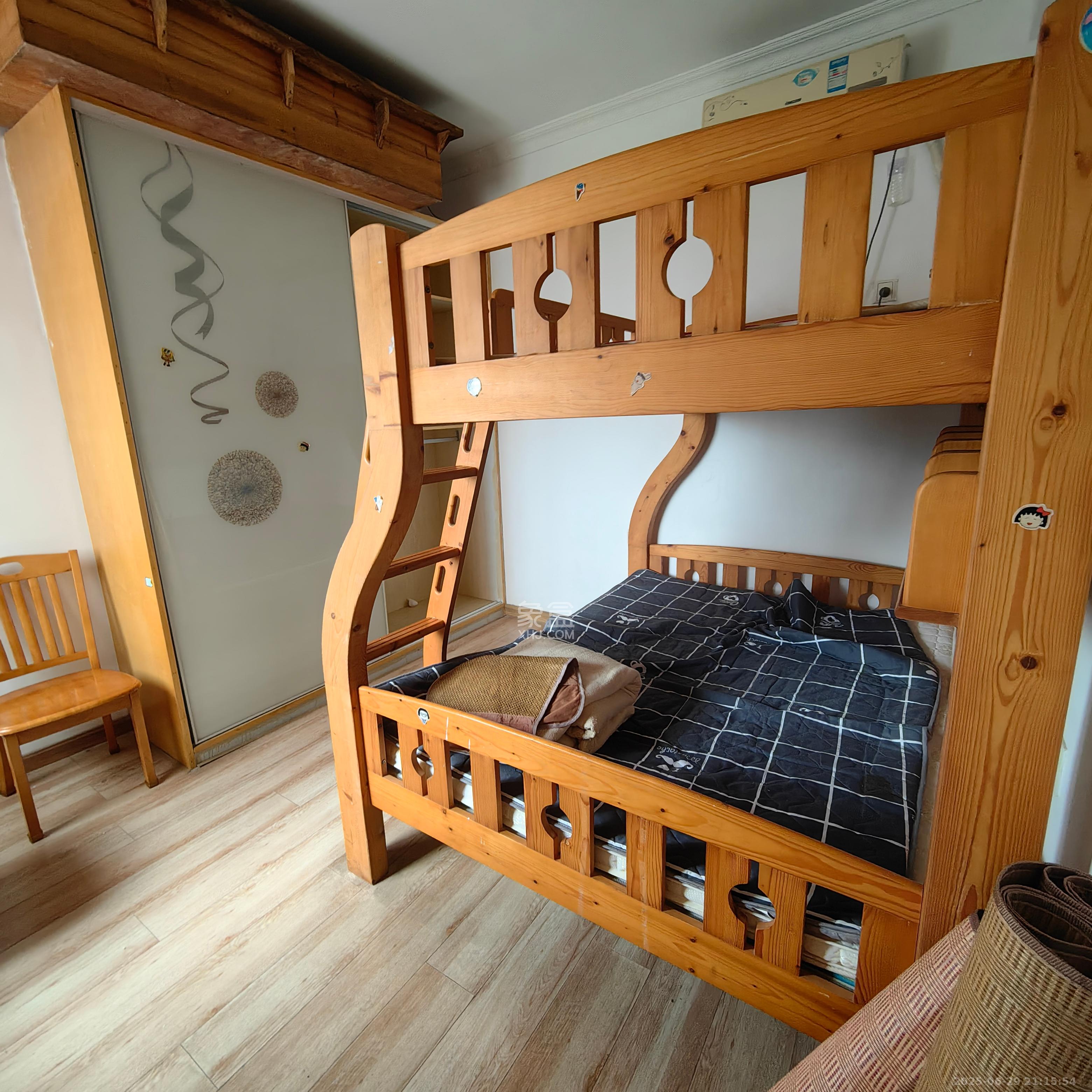 银盘鑫城  2室2厅1卫    1500.0元/月 银盘鑫城  2室2厅1卫    1500.0元/月室内图