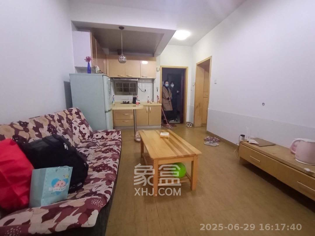 恒丰天湘华庭  1室1厅1卫   1700.00元/月