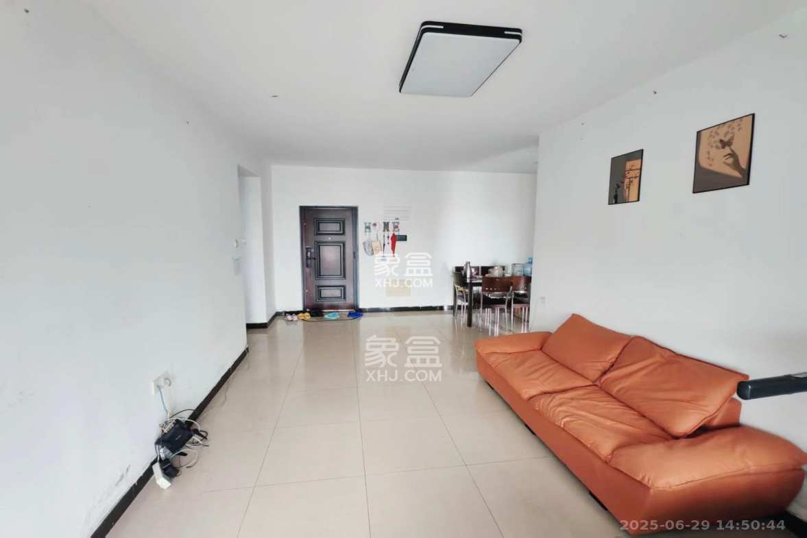 中建嘉和城  3室2厅1卫    1800.0元/月 中建嘉和城  3室2厅1卫    1800.0元/月室内图