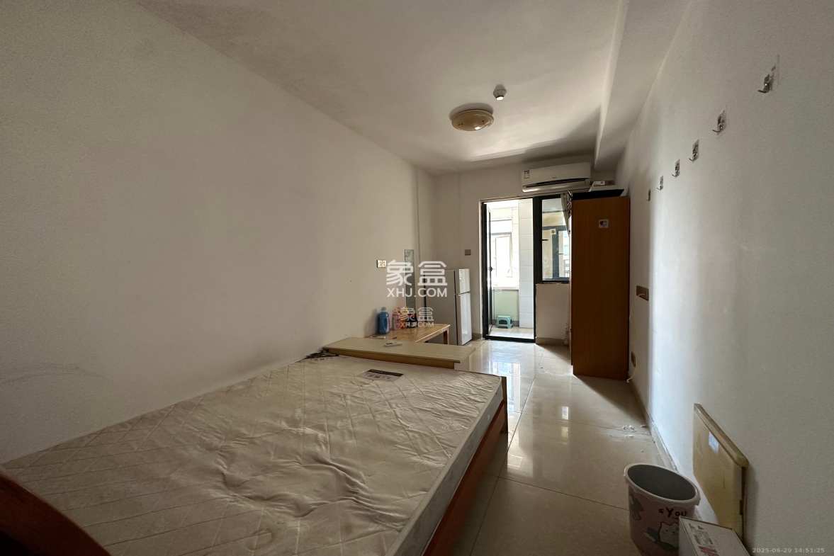 保利麓谷林语I区 1室1厅1卫 1100.0元/月 保利麓谷林语I区 1室1厅1卫 1100.0元/月室内图