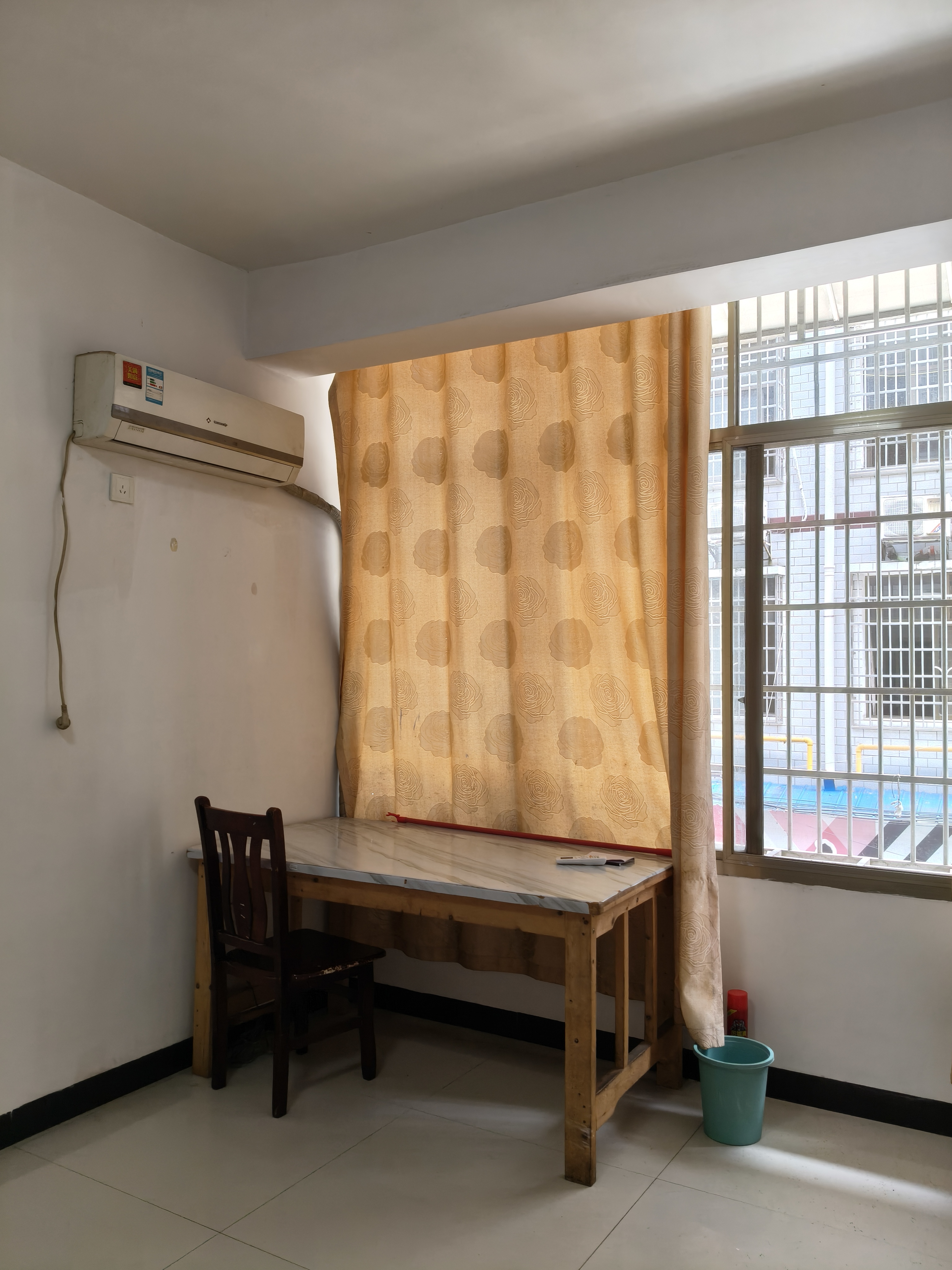 羊舞岭小区 1室1厅1卫 500.0元/月 羊舞岭小区 1室1厅1卫 500.0元/月室内图