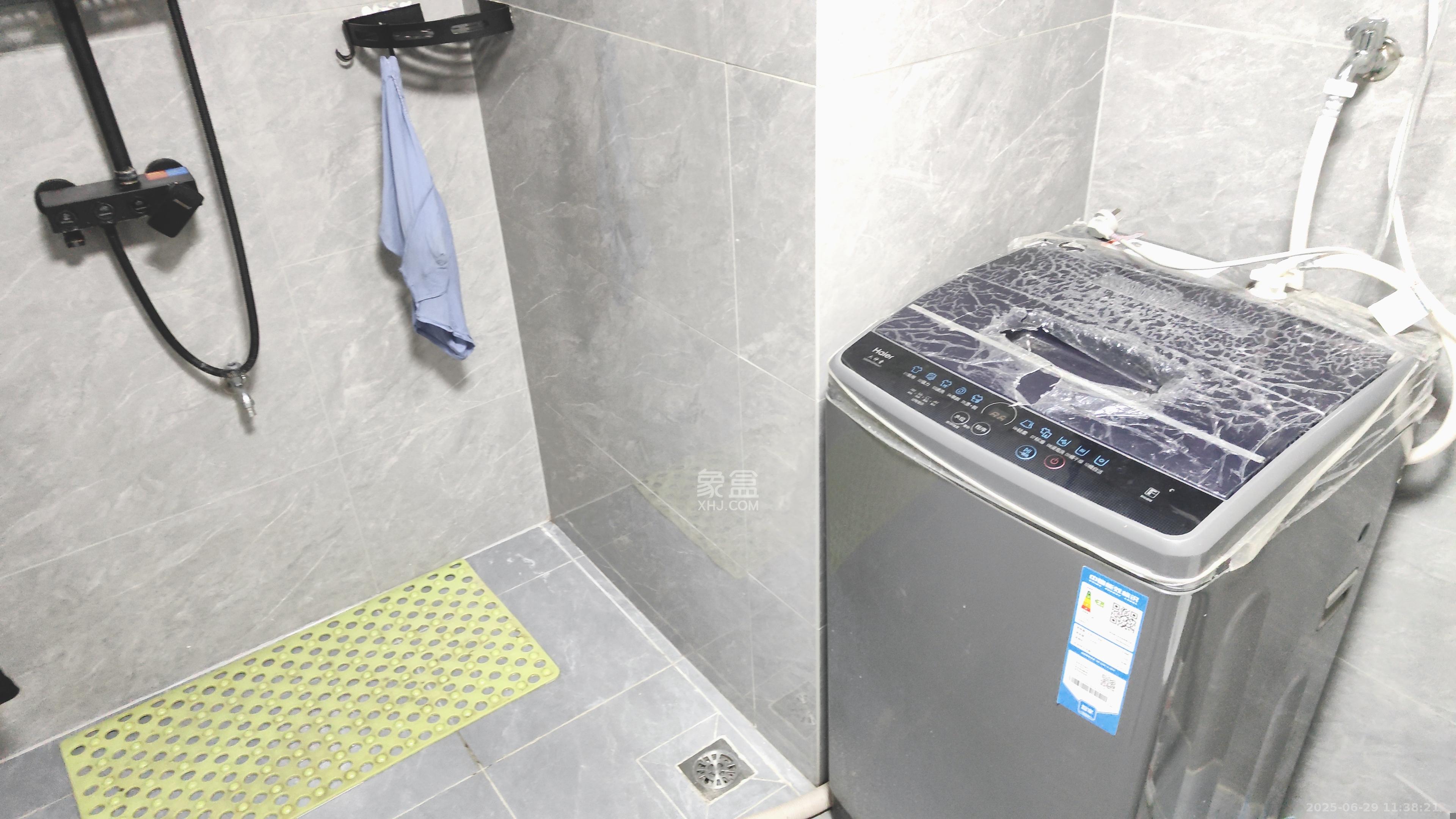 梅溪湖家居建材城  2室1厅1卫   1800.00元/月室内图