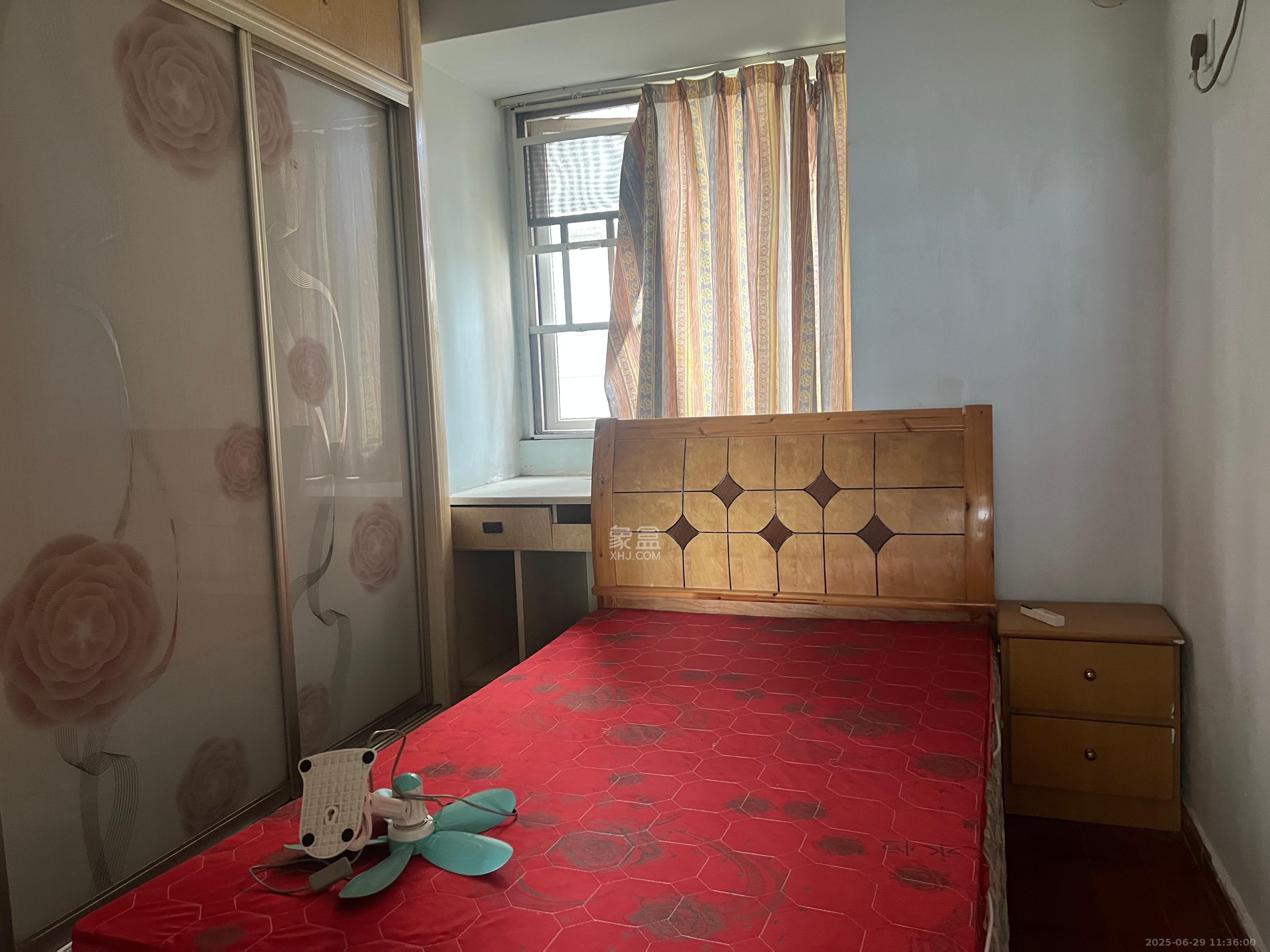 长城宾馆宿舍 3室2厅2卫 3600.0元/月 长城宾馆宿舍 3室2厅2卫 3600.0元/月室内图