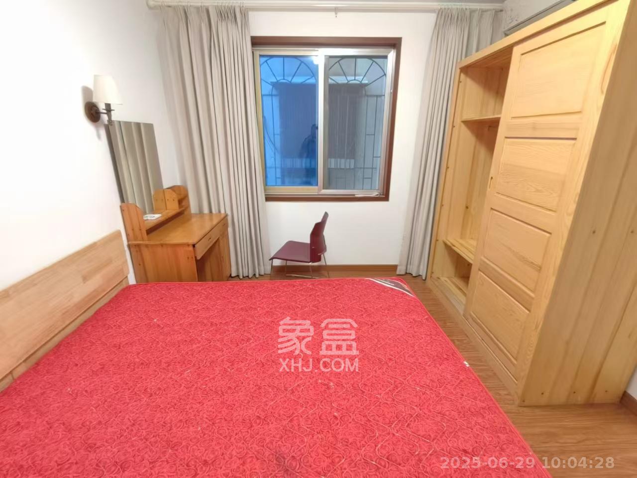 水泵厂宿舍  2室1厅1卫   1700.00元/月室内图