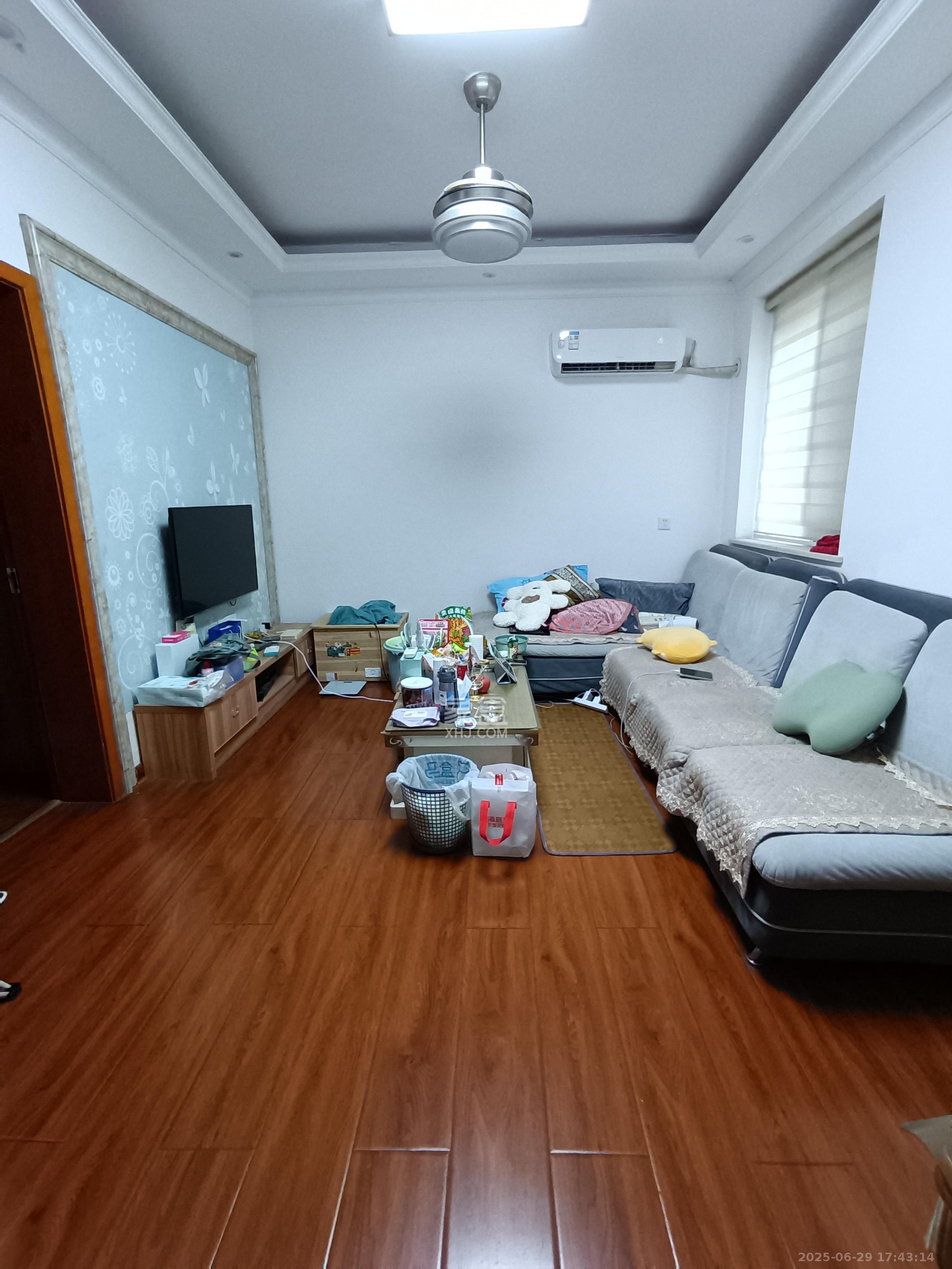 省水院宿舍  3室1厅1卫   2200.00元/月