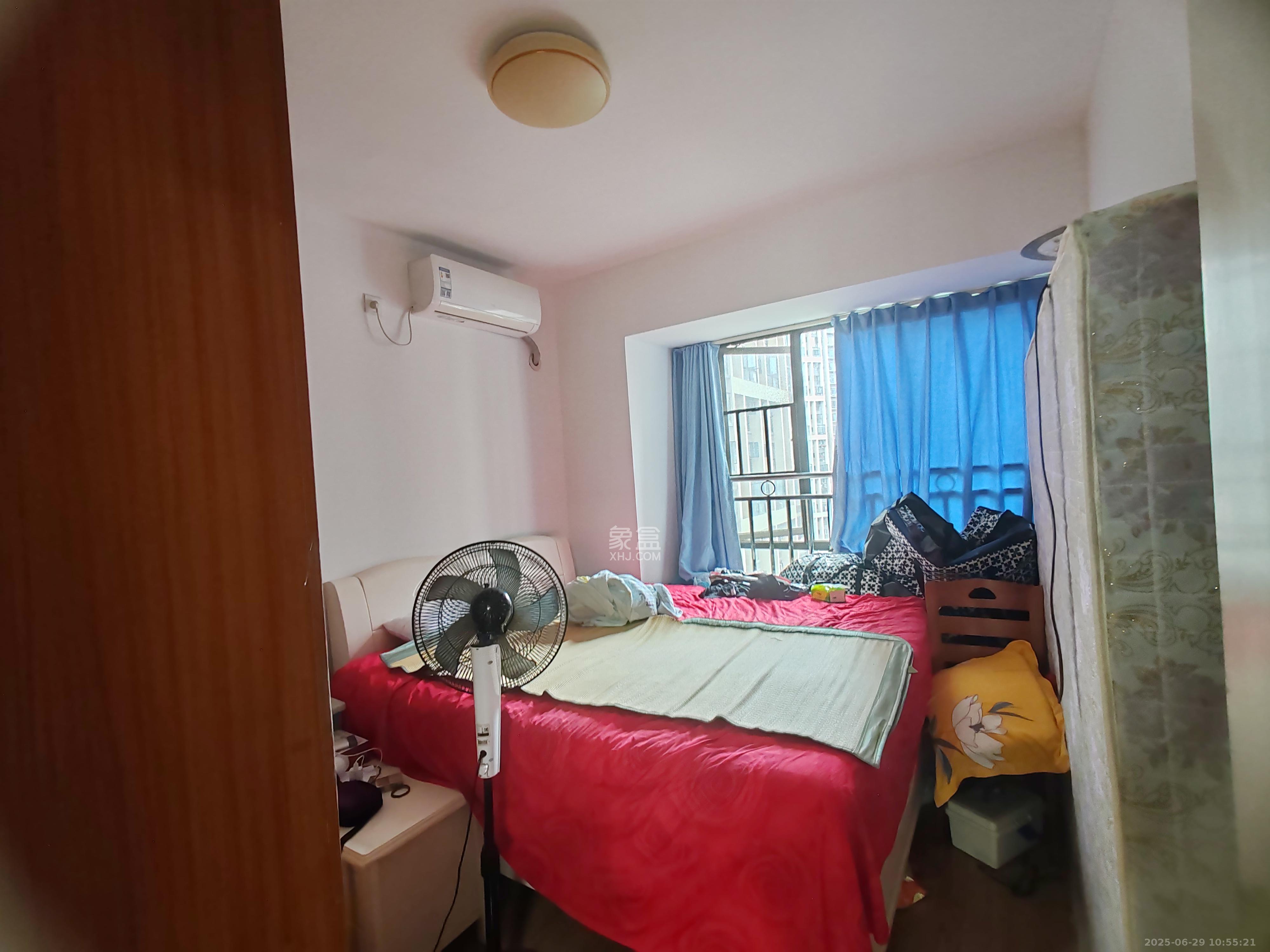 汇金城/嘉华城(二期、三期) 4室2厅2卫 3200.0元/月 汇金城/嘉华城(二期、三期) 4室2厅2卫 3200.0元/月室内图