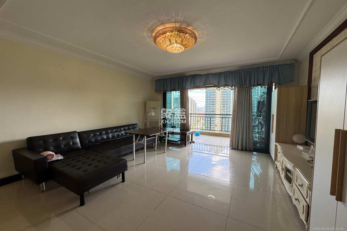 恒大雅苑  4室2厅2卫    3000.0元/月 恒大雅苑  4室2厅2卫    3000.0元/月室内图