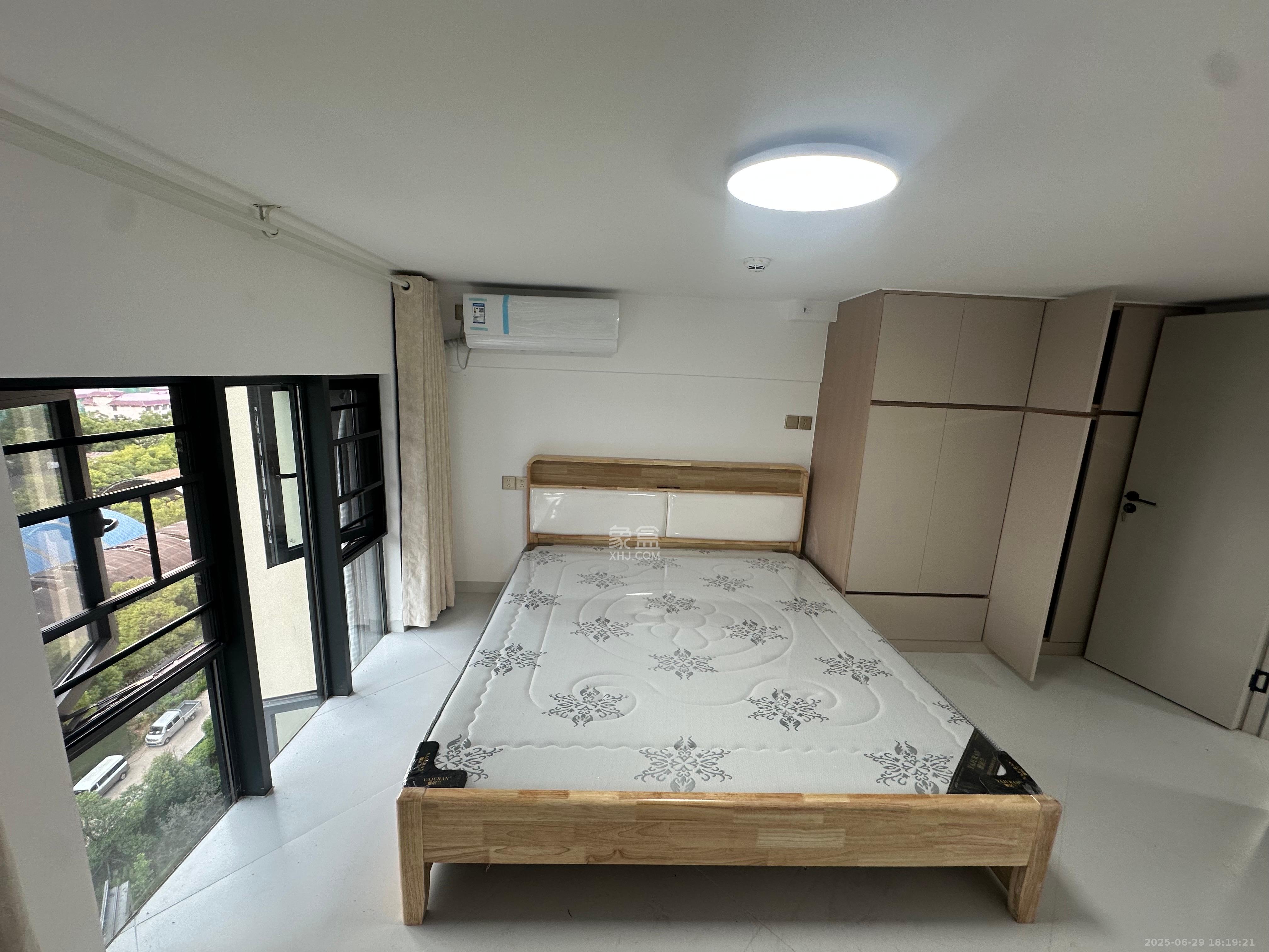 卓越伊景苑  2室1厅1卫   2300.00元/月室内图