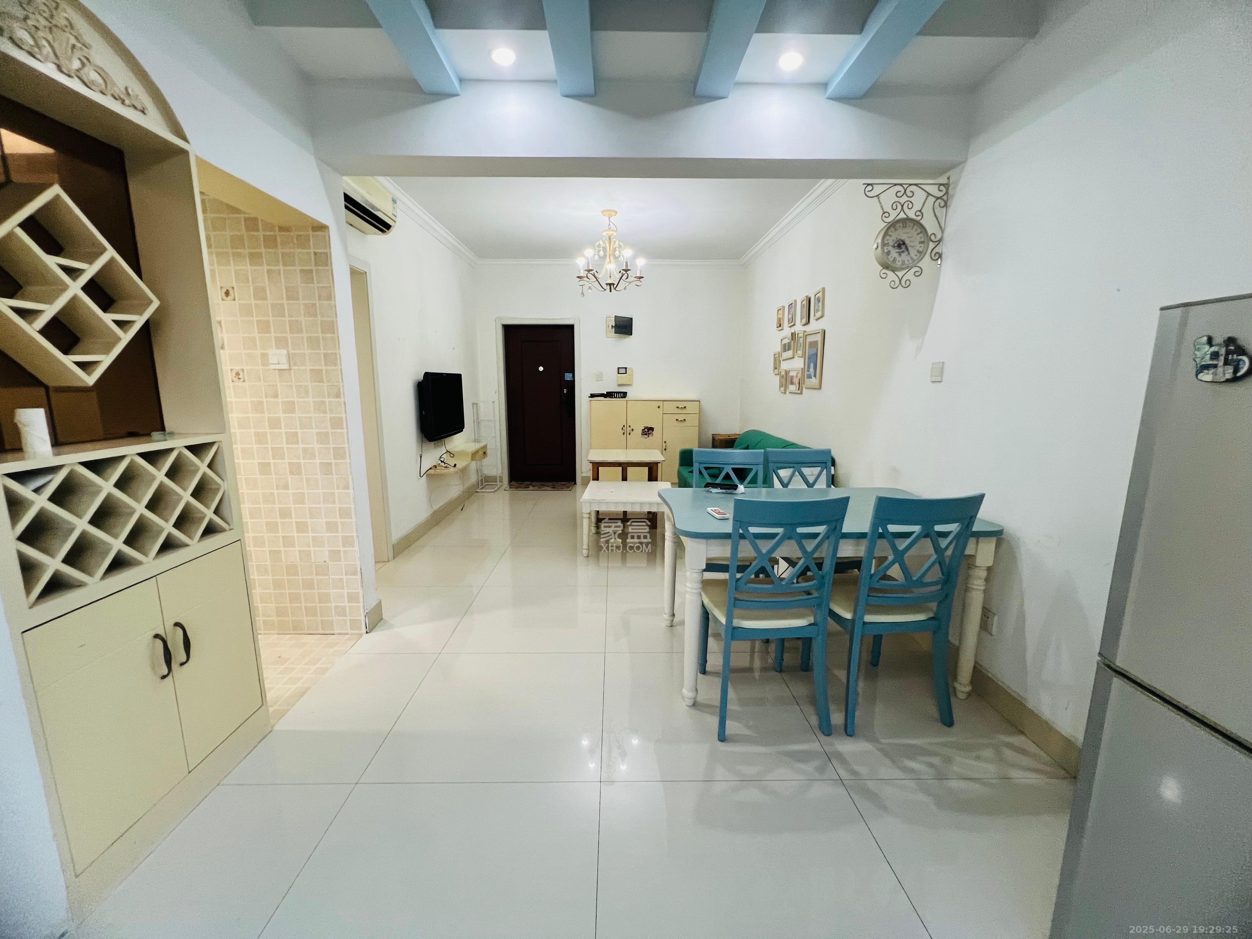 汇都公寓 1室1厅1卫 1900.0元/月 汇都公寓 1室1厅1卫 1900.0元/月室内图