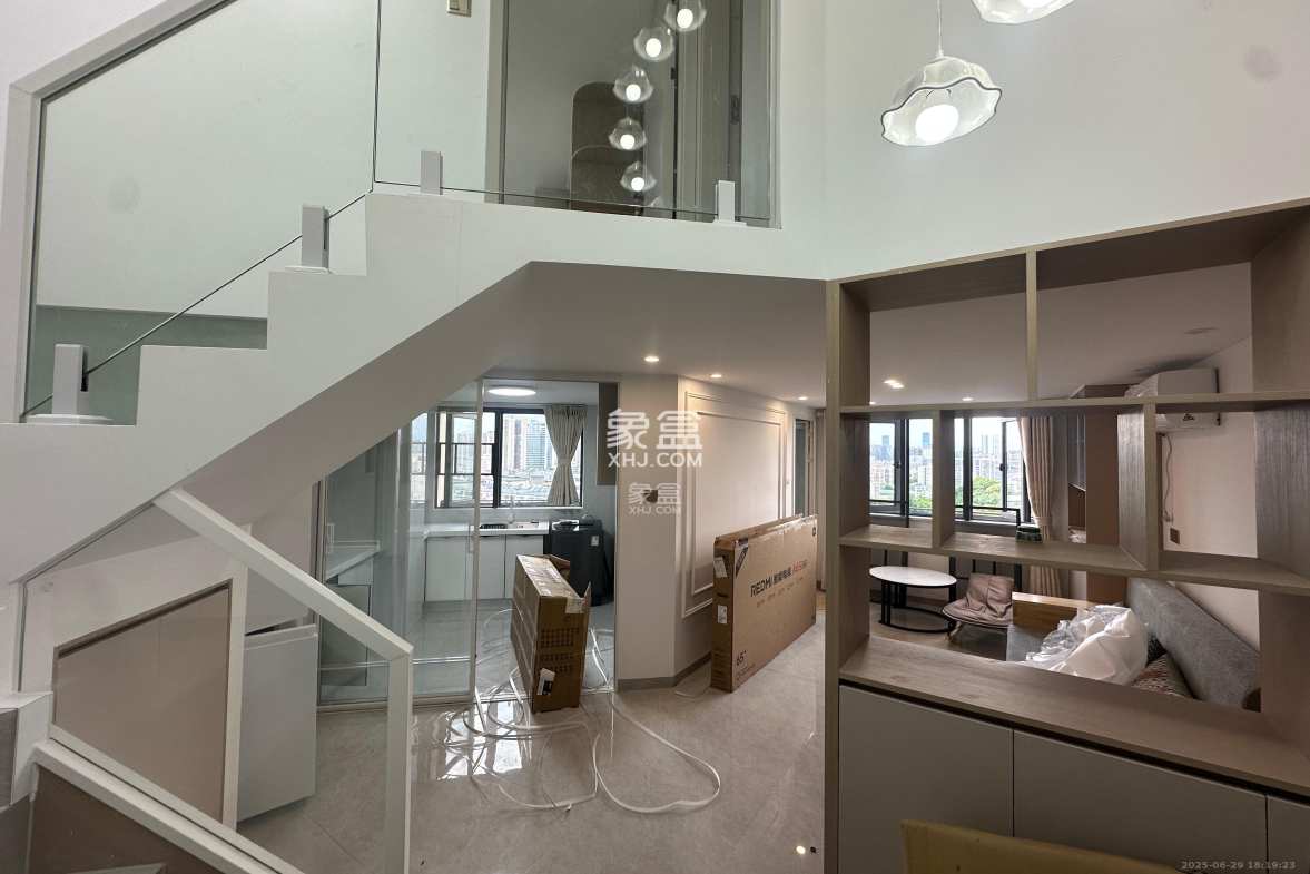 卓越伊景苑  2室1厅1卫    2000.0元/月 卓越伊景苑  2室1厅1卫    2000.0元/月室内图