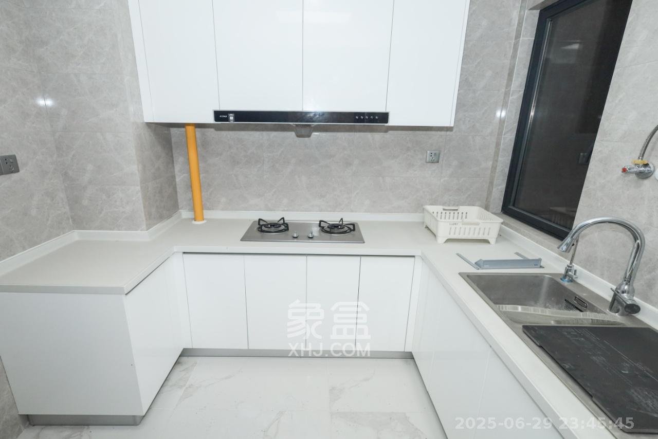 中海阅溪府  3室2厅2卫    3500.0元/月室内图