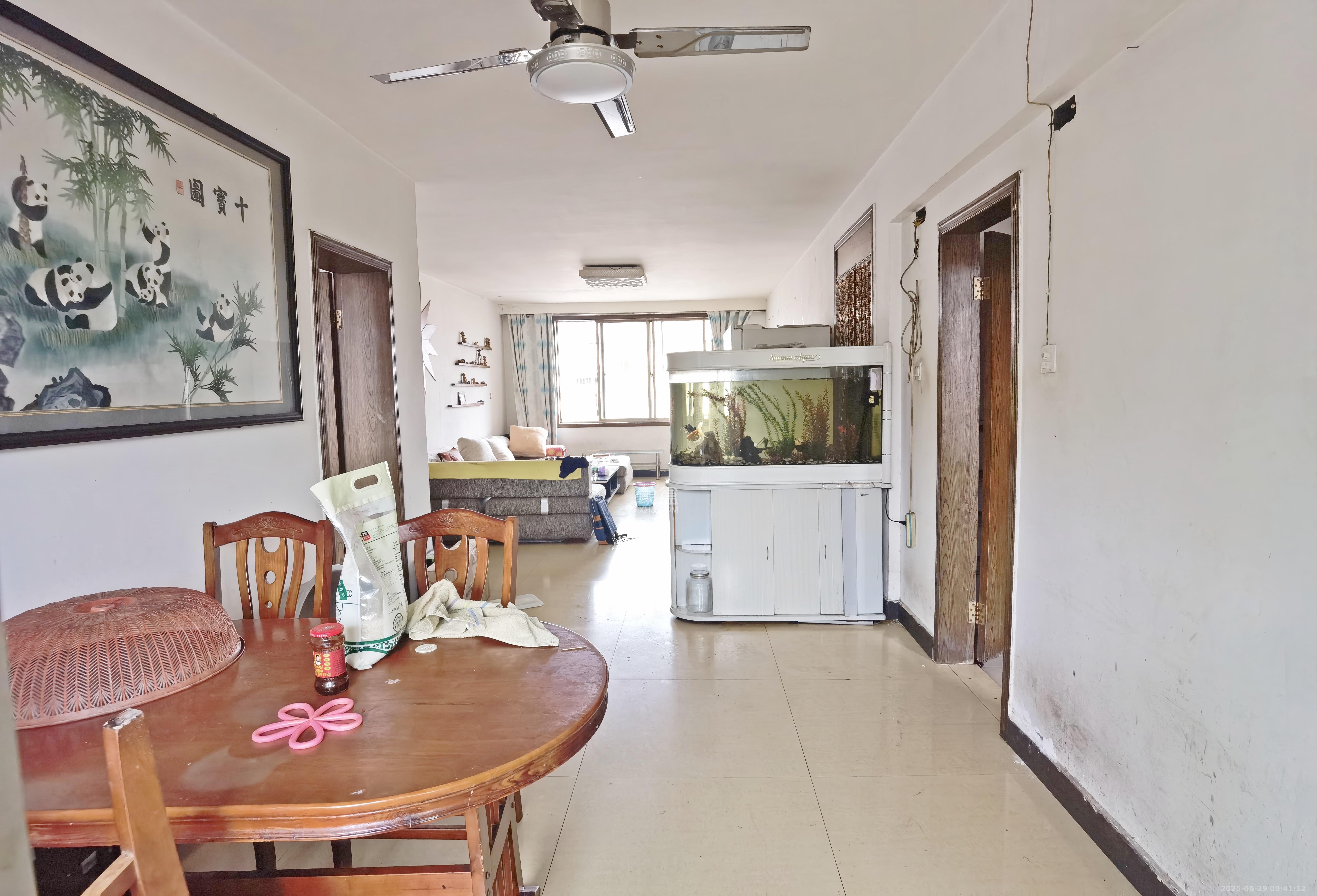 桔洲新苑(观沙岭) 3室2厅2卫 1500.0元/月 桔洲新苑(观沙岭) 3室2厅2卫 1500.0元/月室内图