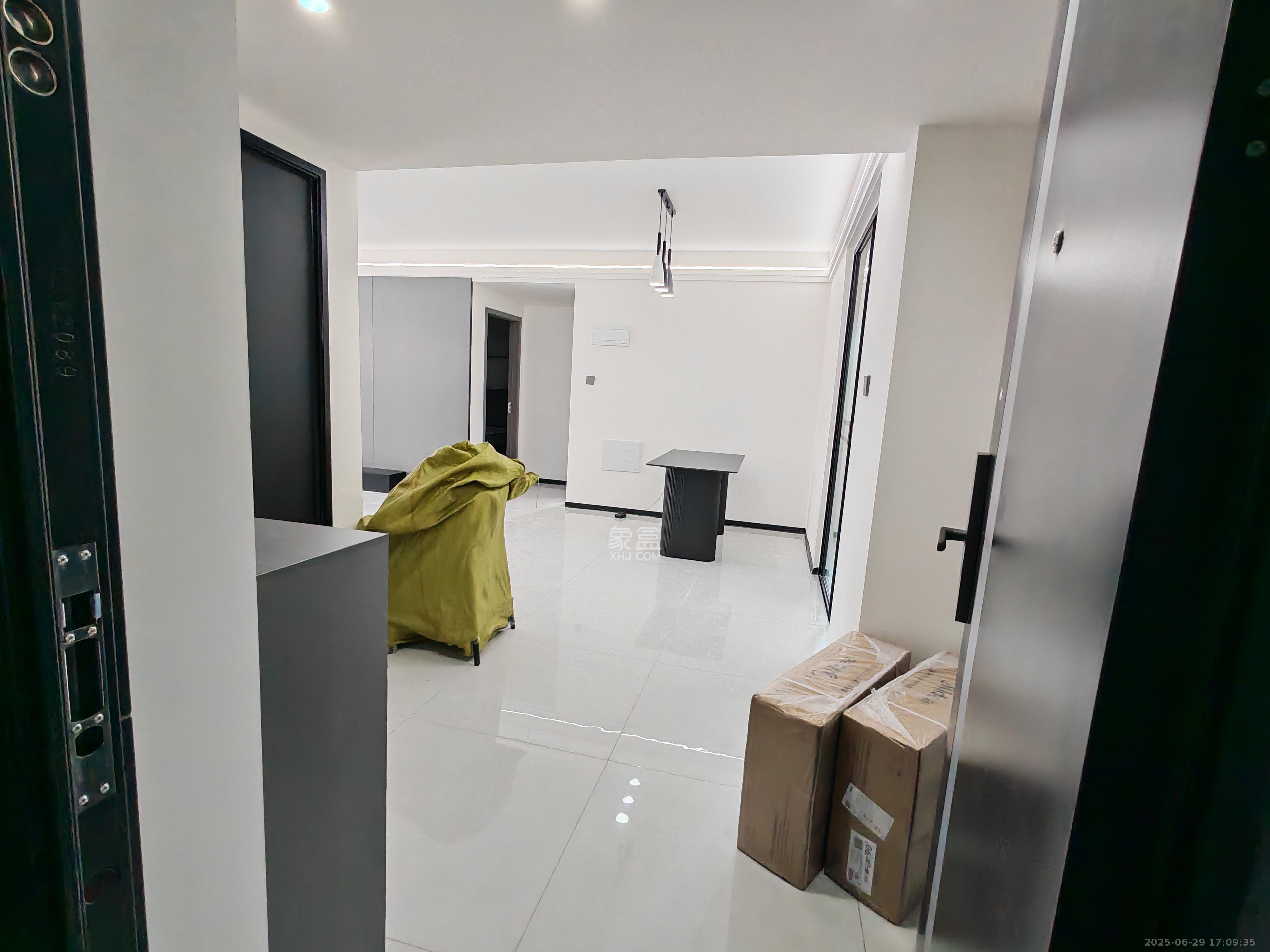 周南学府 1室0厅0卫 2200.0元/月 周南学府 1室0厅0卫 2200.0元/月室内图