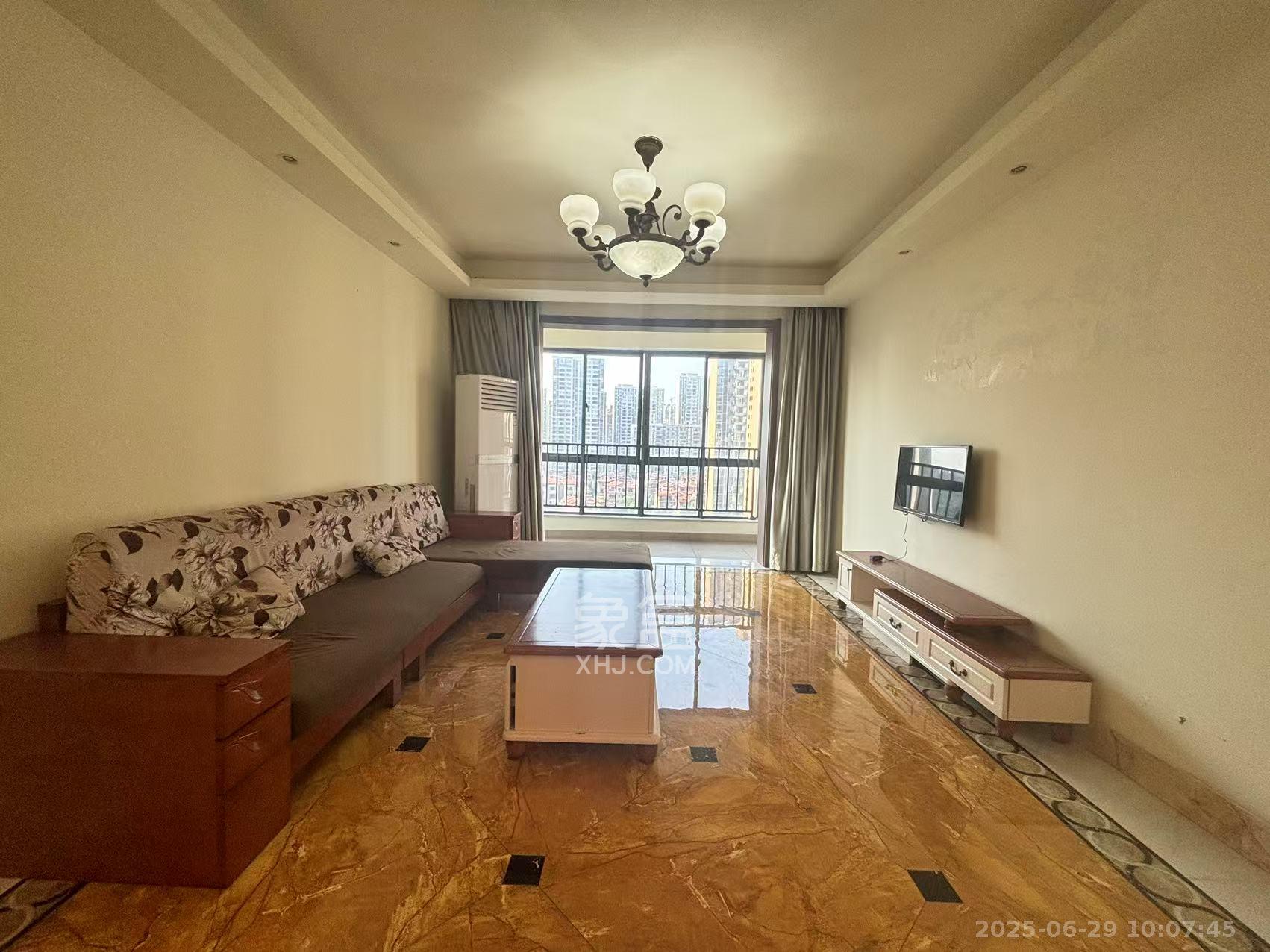 碧桂园南城首府(东宸林海)  4室2厅2卫    2000.0元/月 碧桂园南城首府(东宸林海)  4室2厅2卫    2000.0元/月