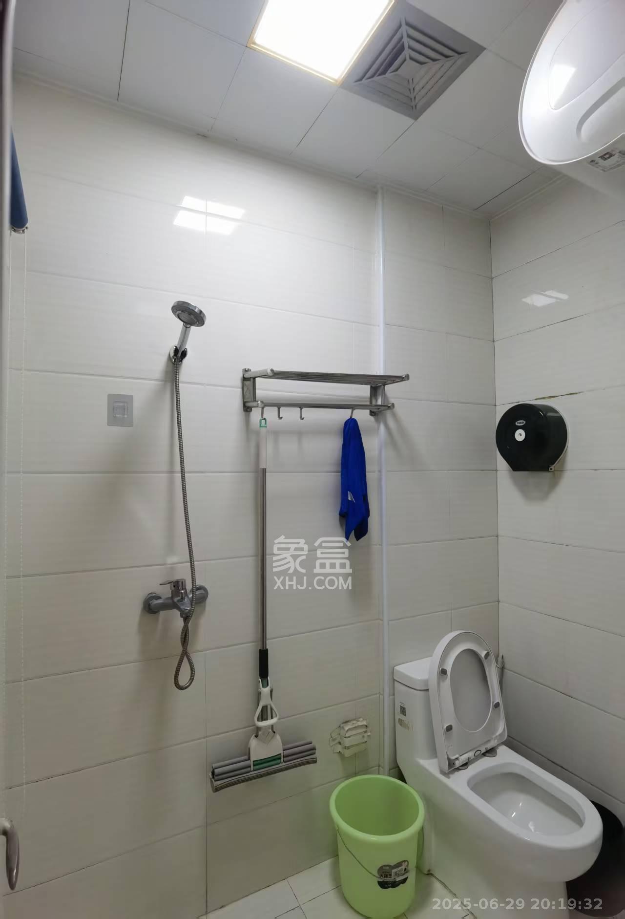 华侨假日中心（晟华苑）  1室0厅0卫    1600.0元/月室内图