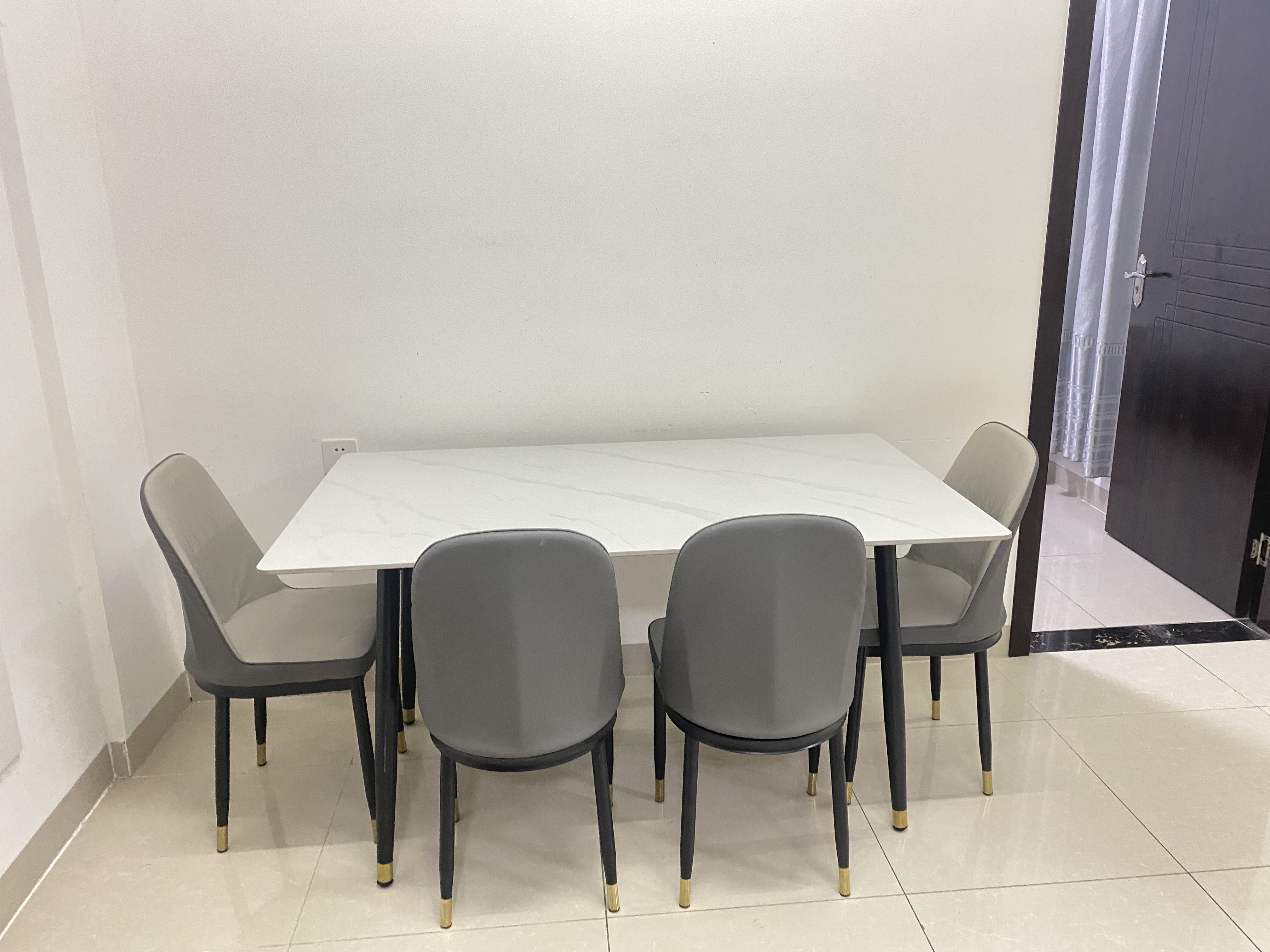 滨海新城Z01地块（八灶街）  2室2厅1卫   2500.00元/月室内图