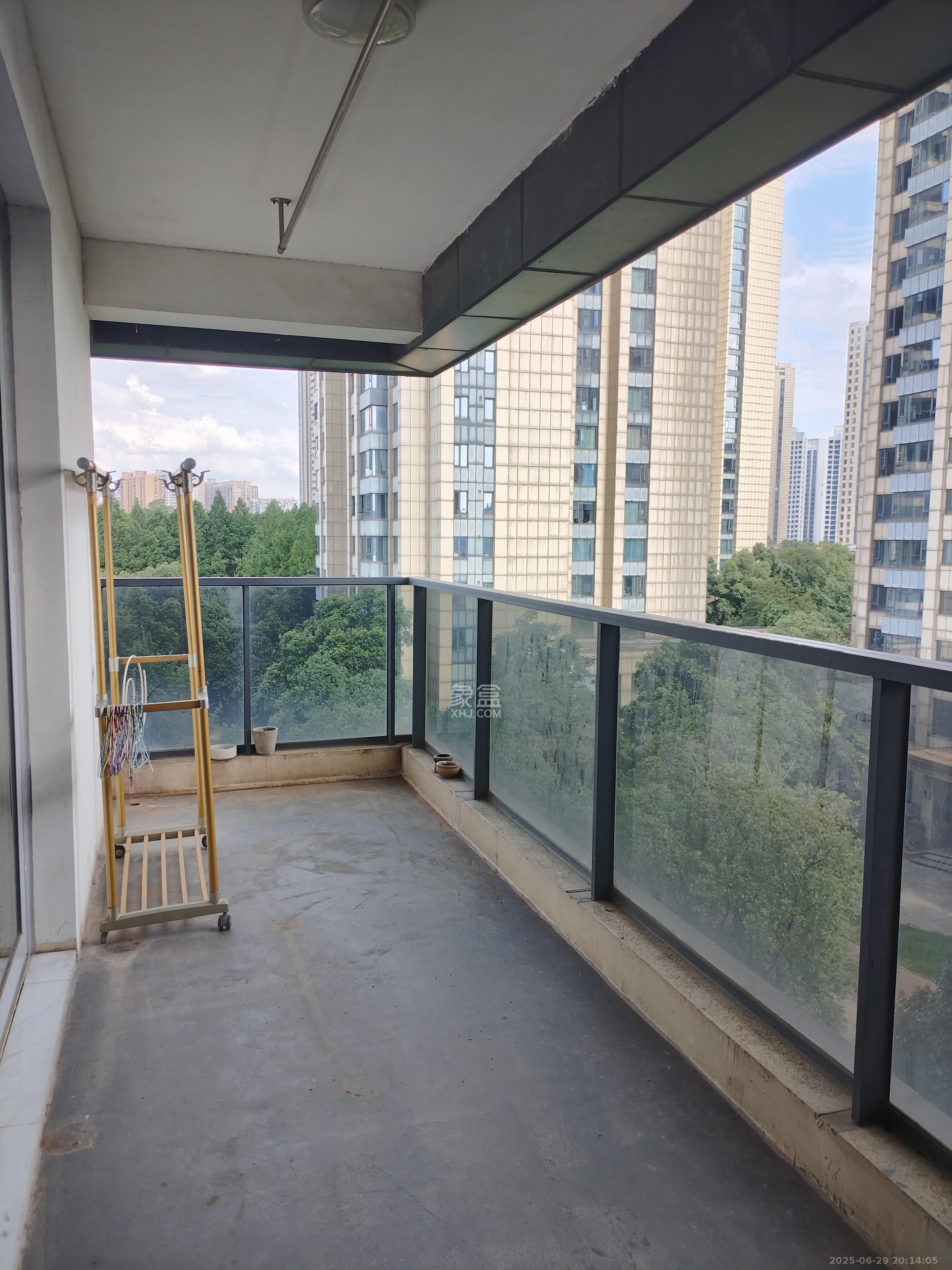 湘江壹号一二三期(创远湘江壹号)  2室2厅2卫    3280.0元/月 湘江壹号一二三期(创远湘江壹号)  2室2厅2卫    3280.0元/月室内图