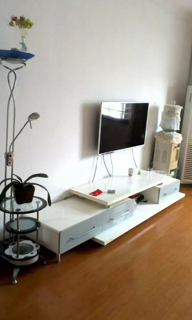 亘立龙凤小区 3室2厅1卫 1000.0元/月 亘立龙凤小区 3室2厅1卫 1000.0元/月室内图