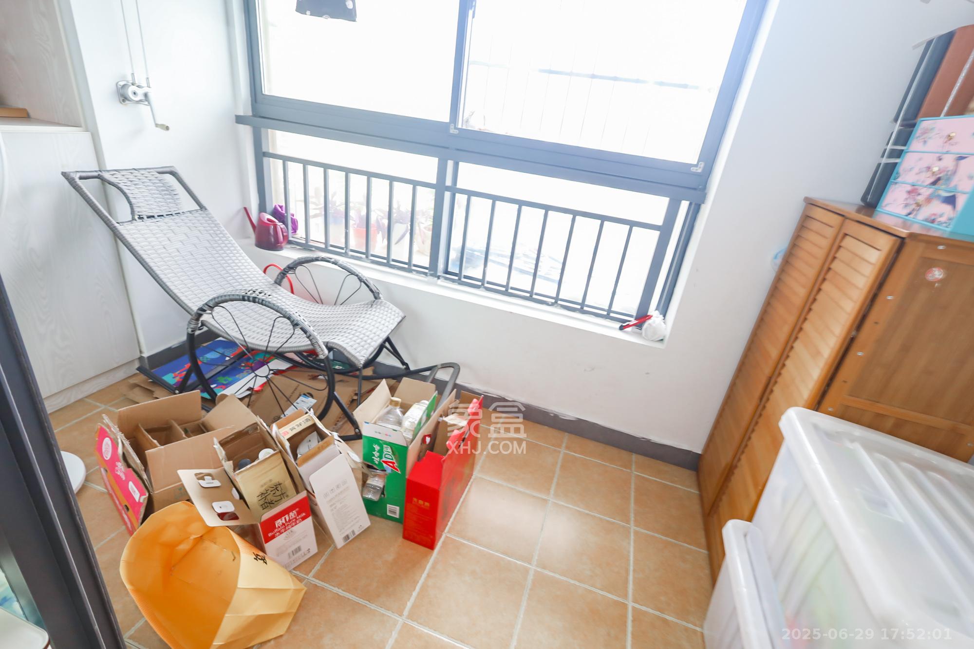 兰亭都荟（璟峰苑）  3室2厅1卫   118.00万阳台