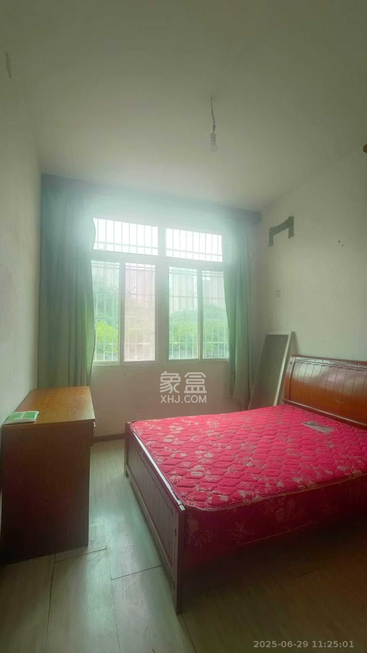 柏家塘小区  2室2厅2卫    1600.0元/月 柏家塘小区  2室2厅2卫    1600.0元/月室内图