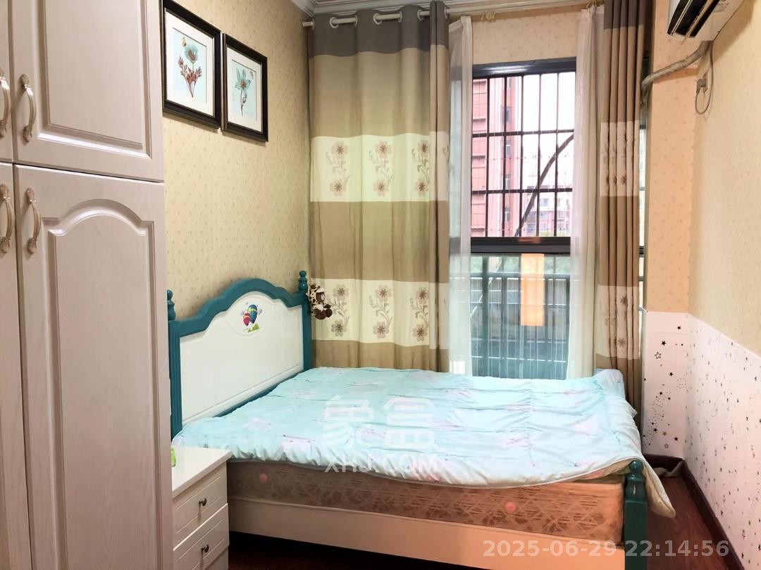 夏威夷碧水春城（碧桂园城市花园）  3室2厅2卫   2600.00元/月室内图