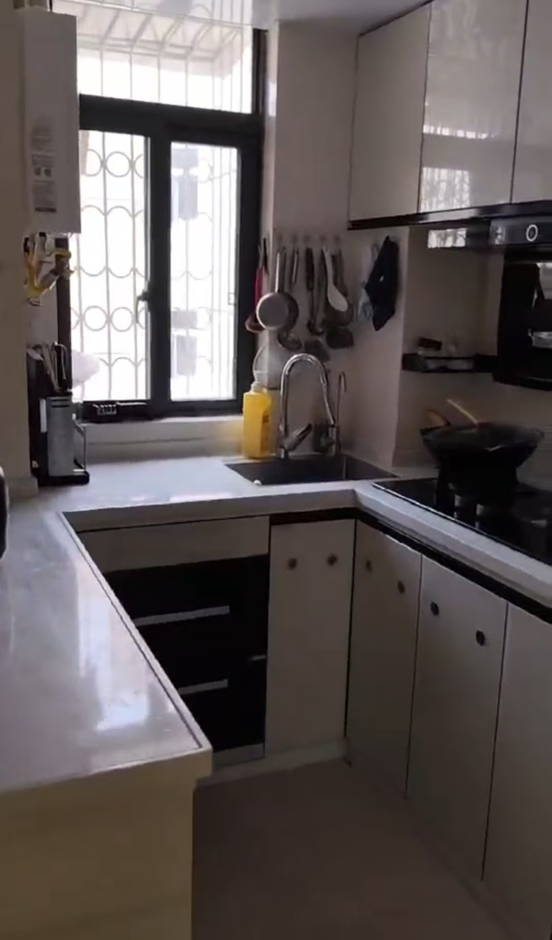 金龙花园 2室2厅1卫 68.0万 金龙花园 2室2厅1卫 68.0万室内图